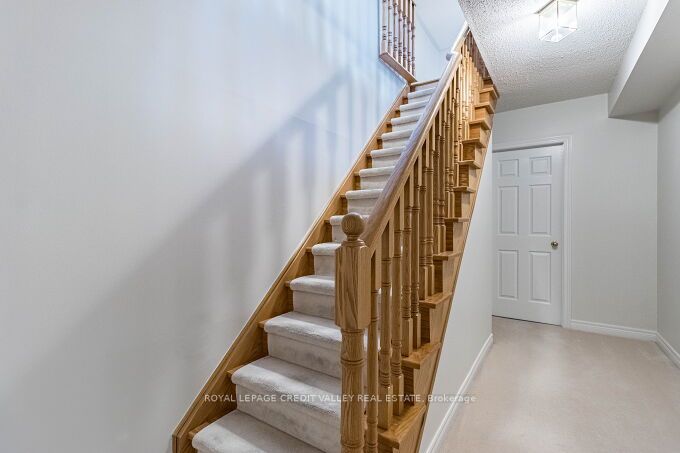15 Kirkwood Crescent Property Photo 27