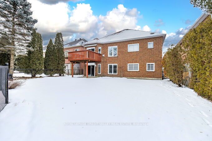 15 Kirkwood Crescent Property Photo 38