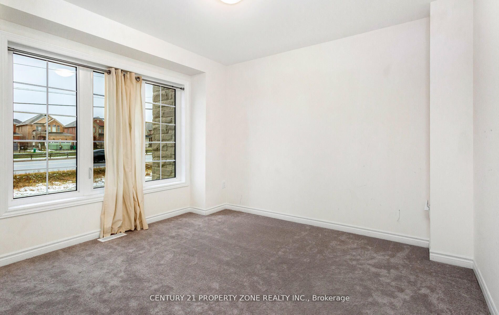 69 Hayrake Street Property Photo 5