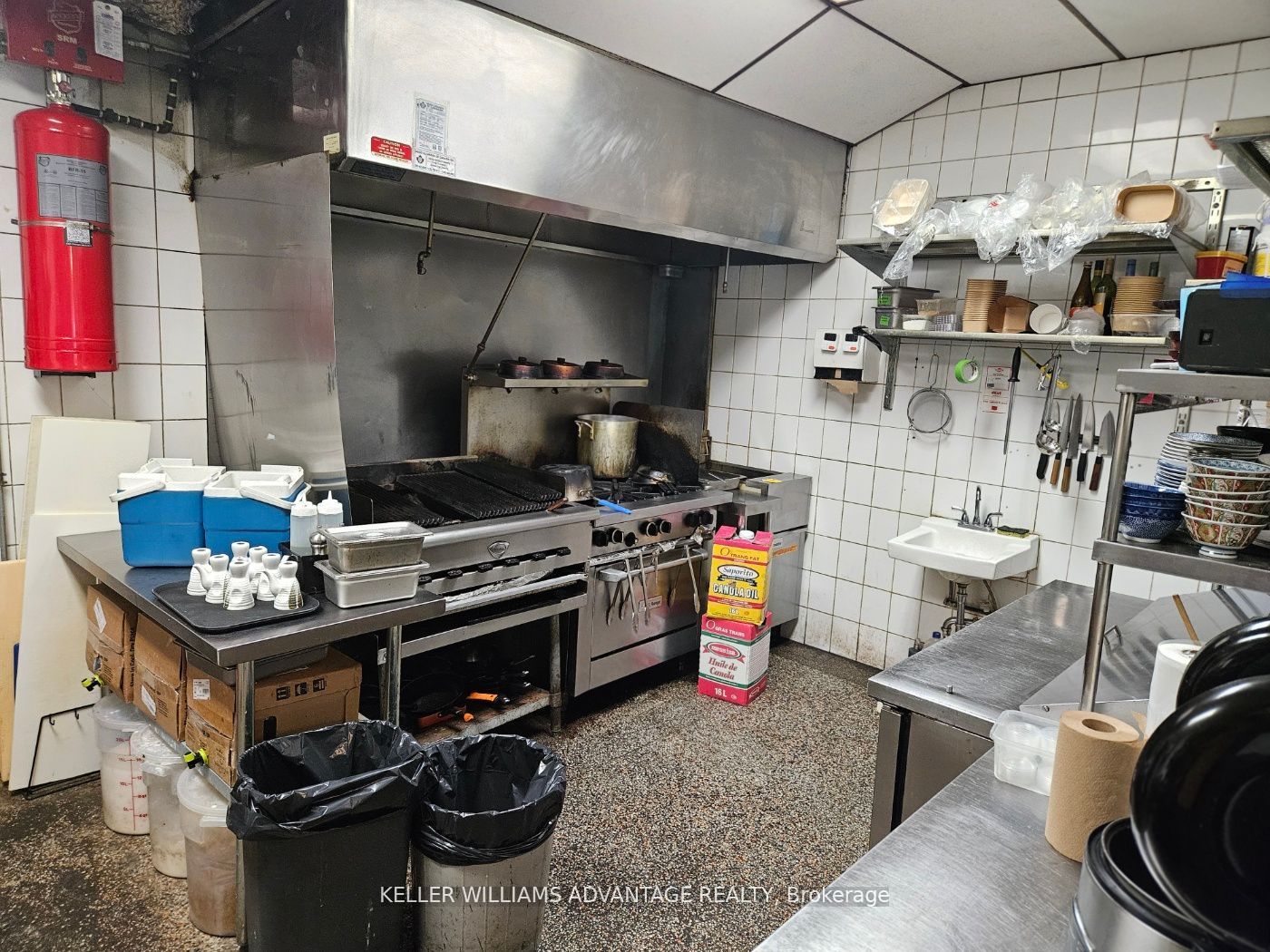 #main - 3073 Bloor Street Property Photo 9