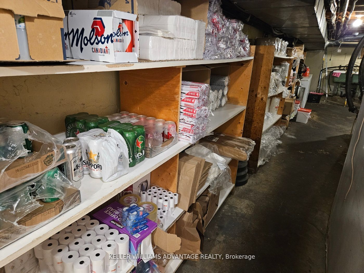#main - 3073 Bloor Street Property Photo 10