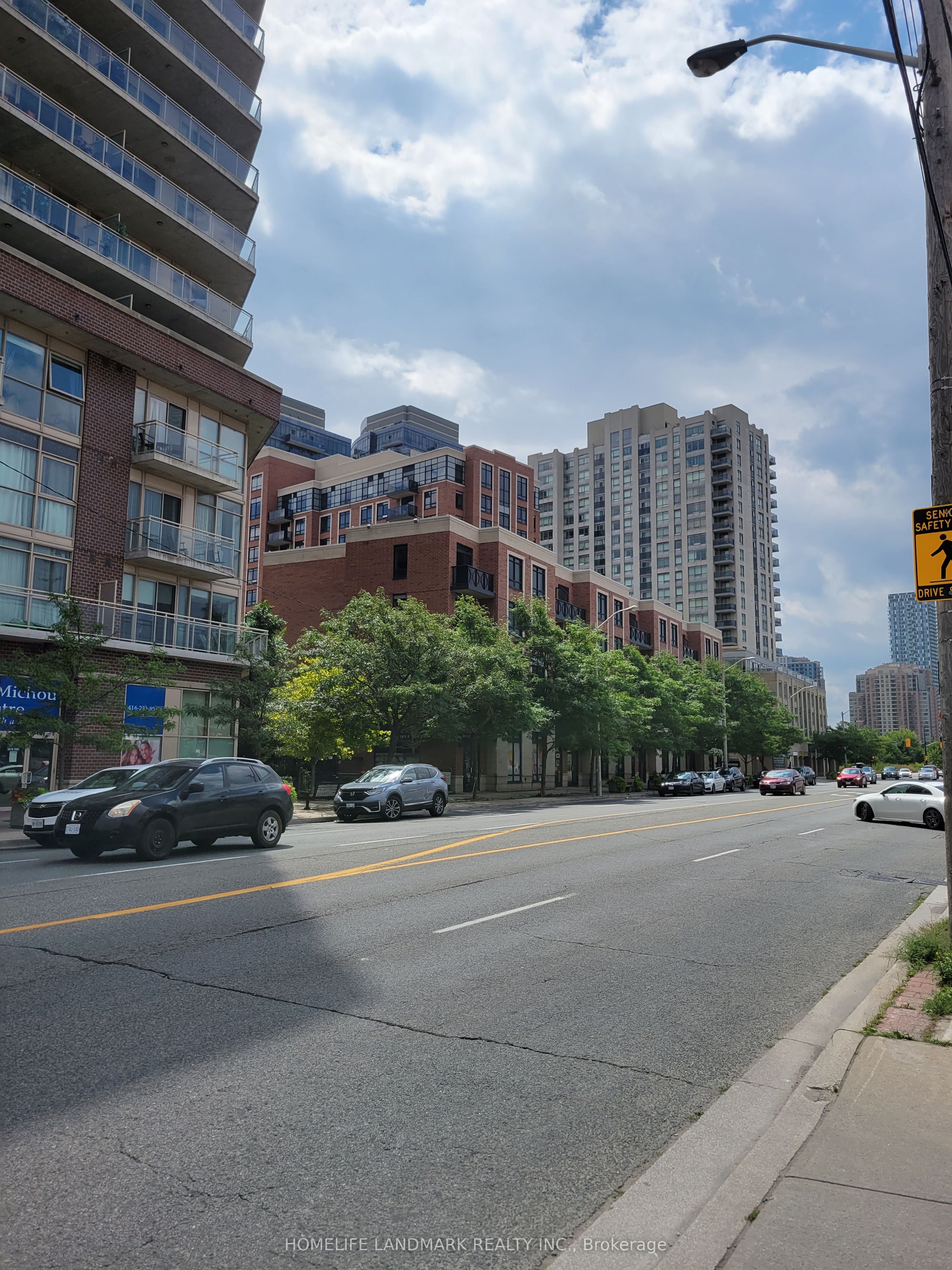 5088 Dundas Street Property Photo 10