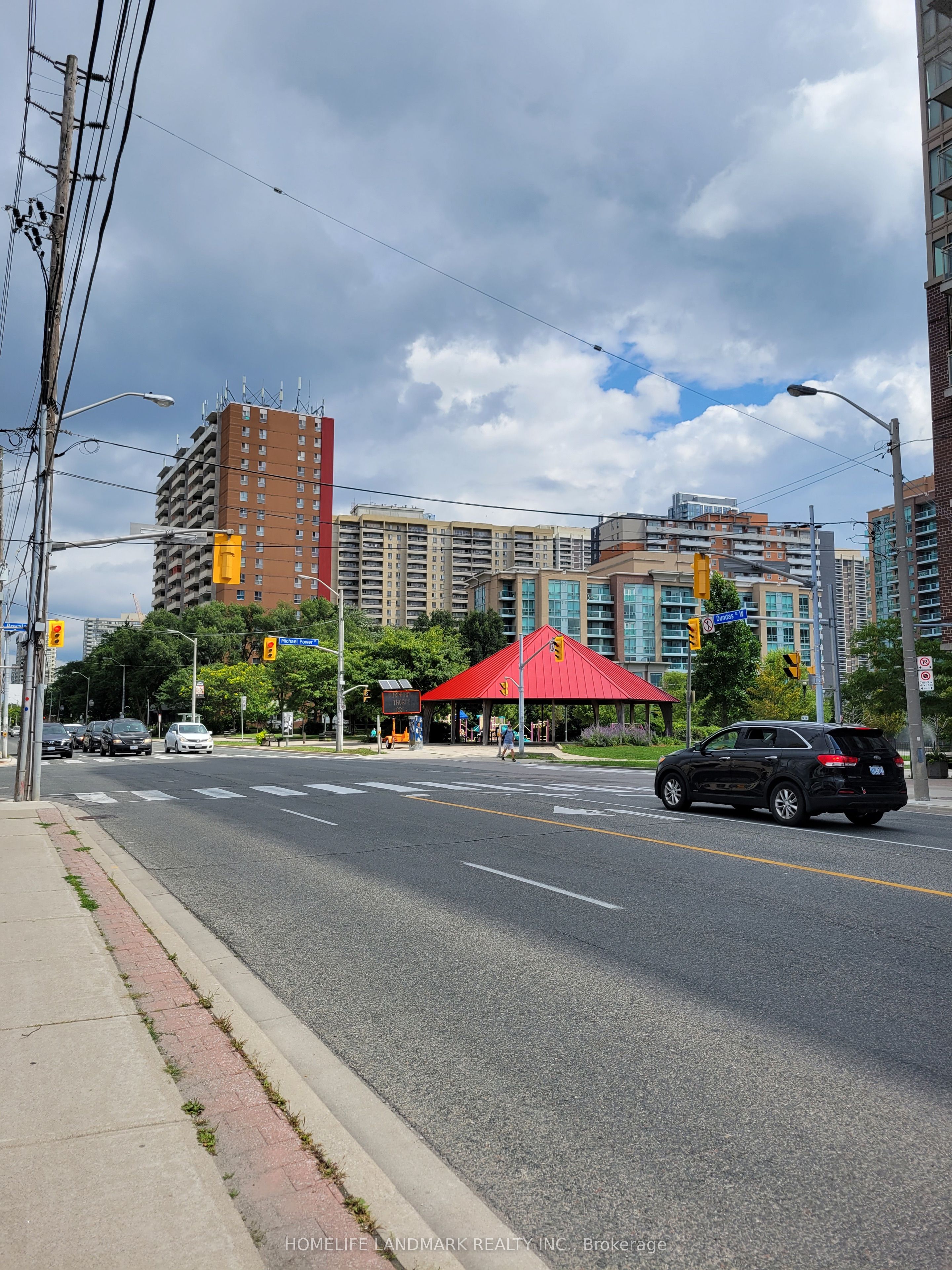 5088 Dundas Street Property Photo 11
