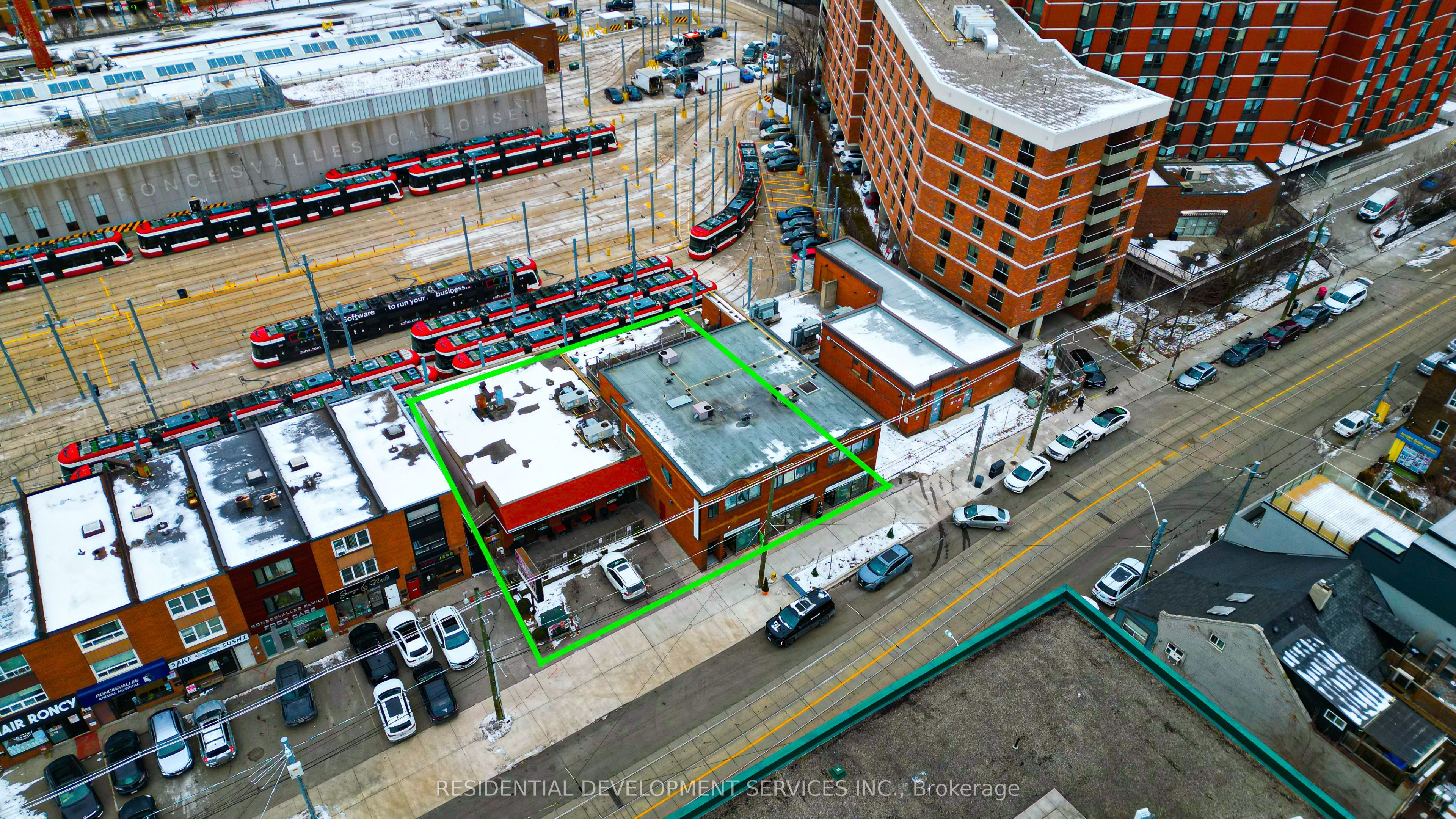 28 Roncesvalles Avenue Property Photo 4