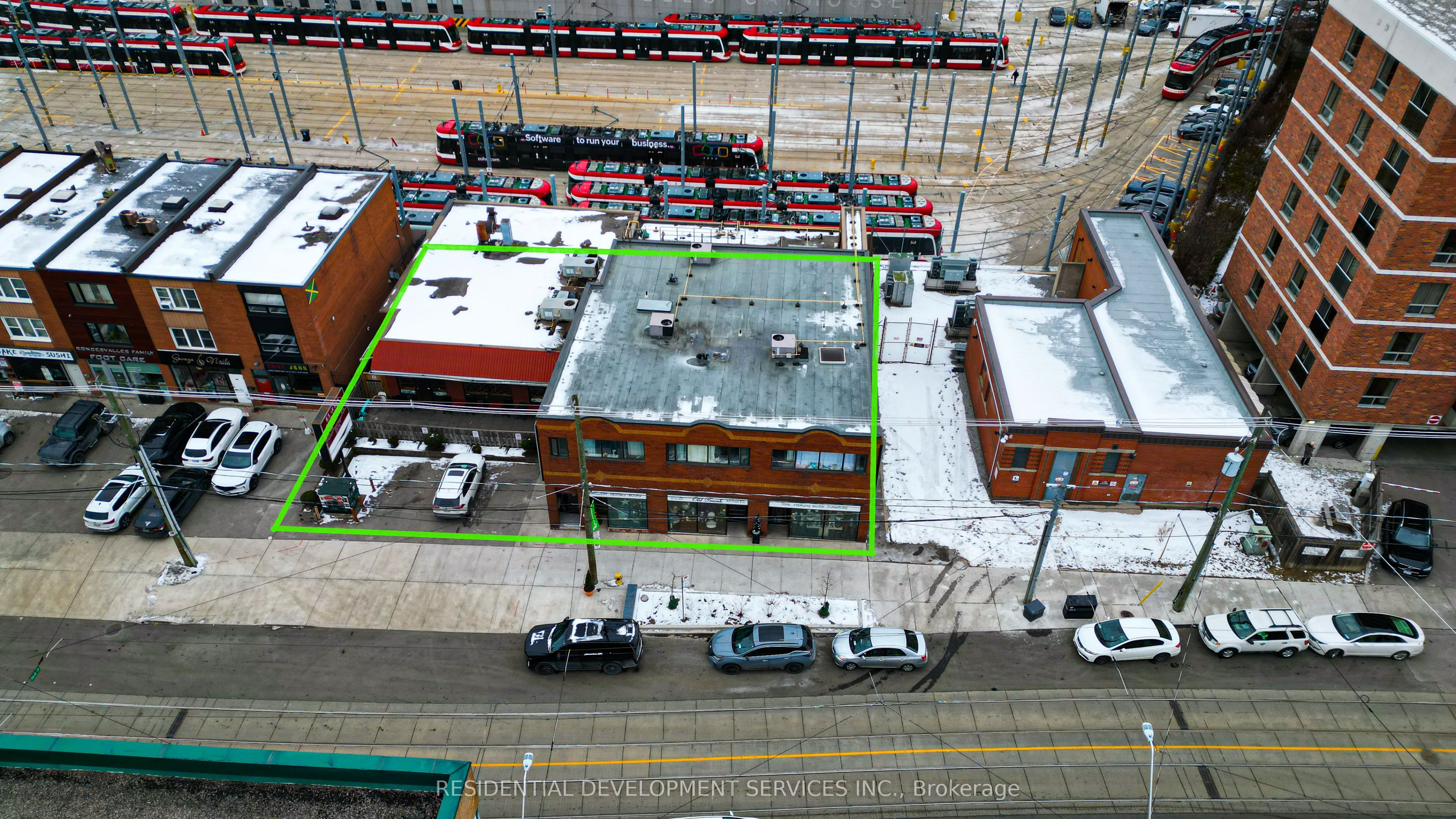 28 Roncesvalles Avenue Property Photo 5