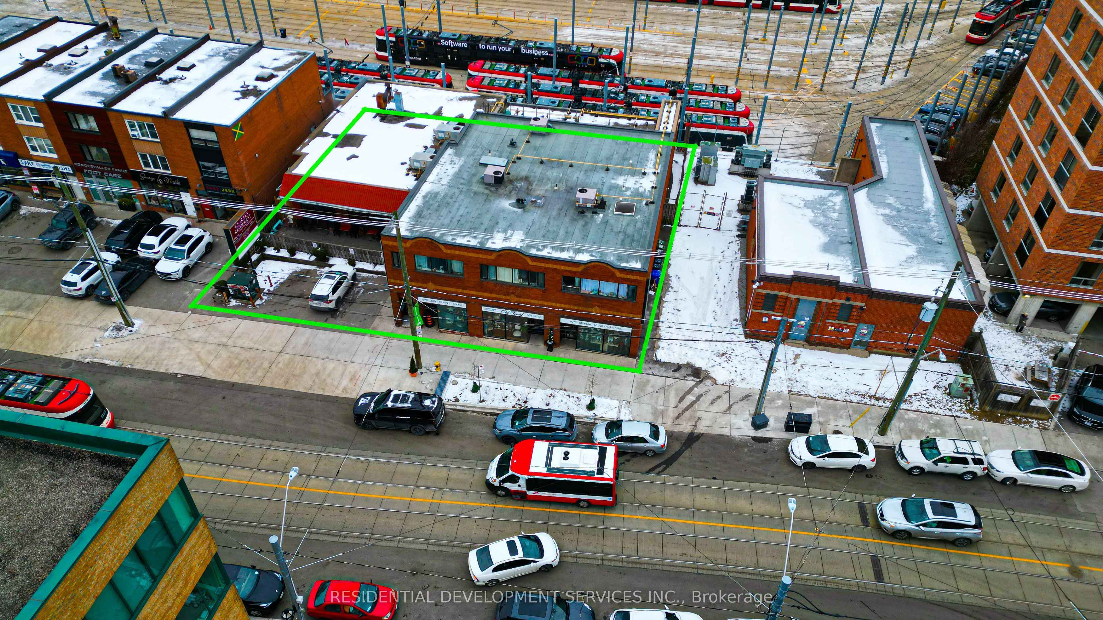 28 Roncesvalles Avenue Property Photo 6