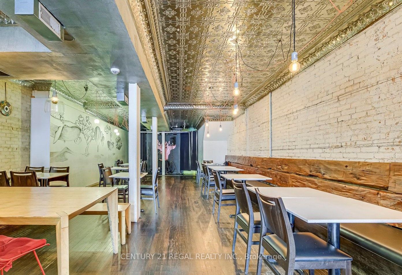 2197 Bloor Street Property Photo 6