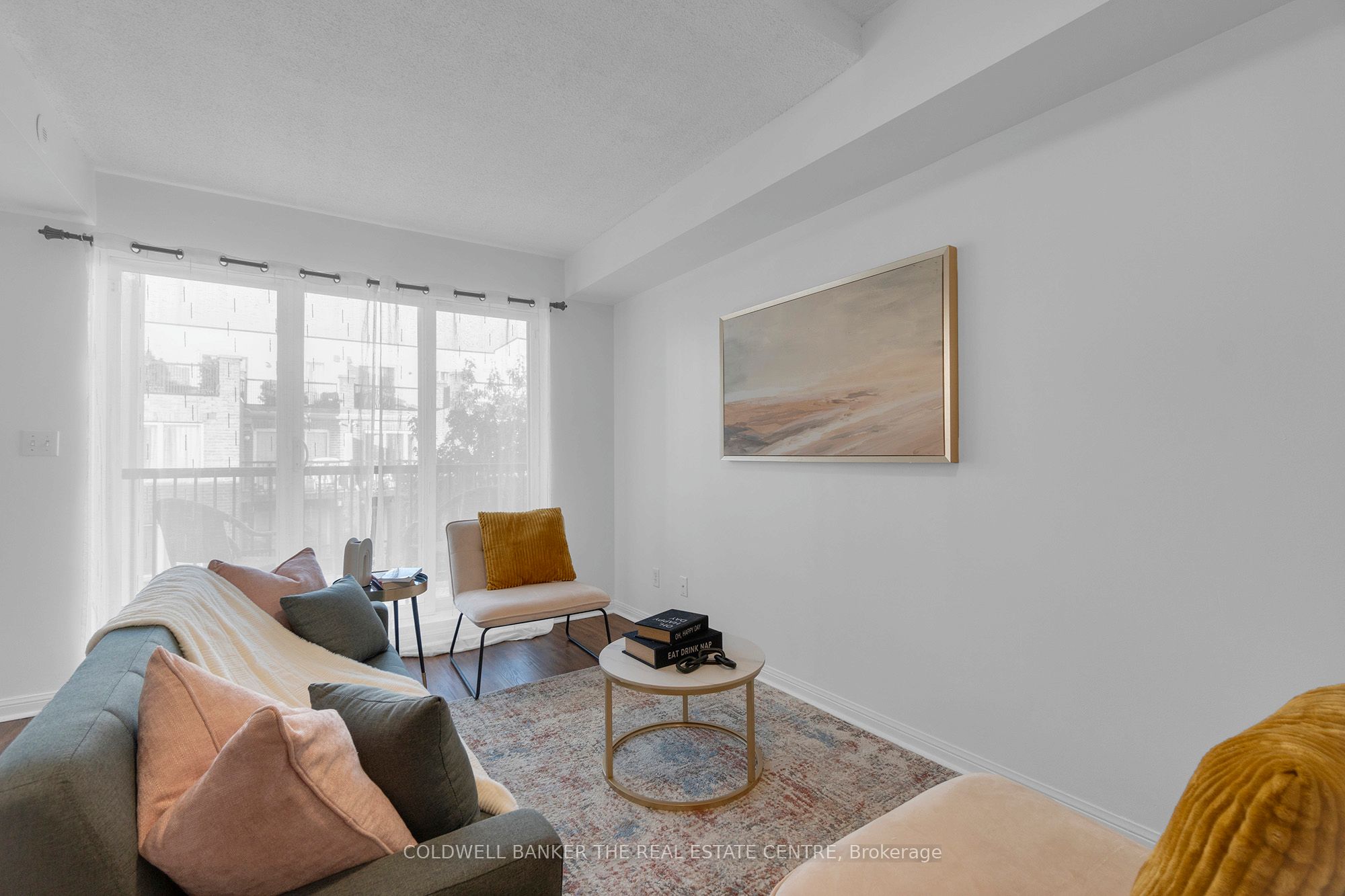 #2057 - 3047 Finch Avenue Property Photo 6
