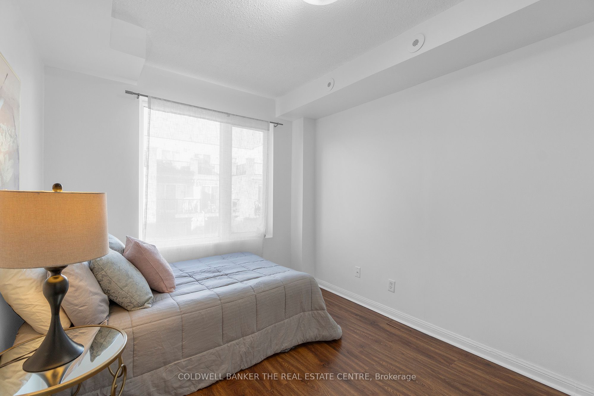 #2057 - 3047 Finch Avenue Property Photo 20