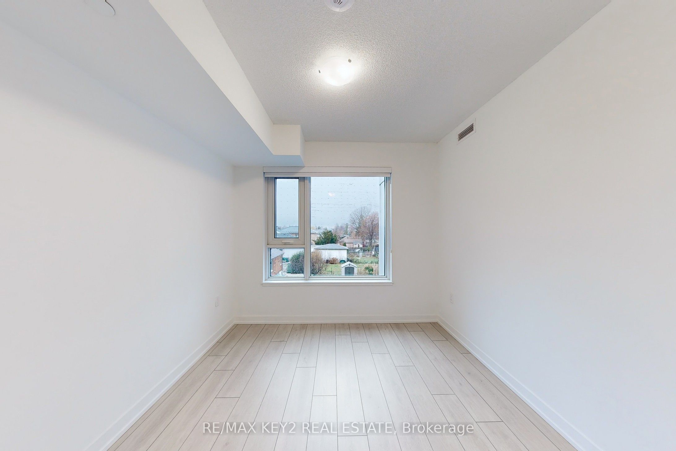#302 - 556 Marlee Avenue Property Photo 11