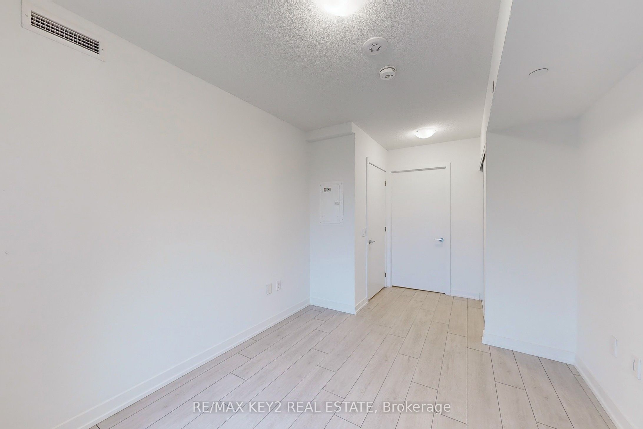 #302 - 556 Marlee Avenue Property Photo 13