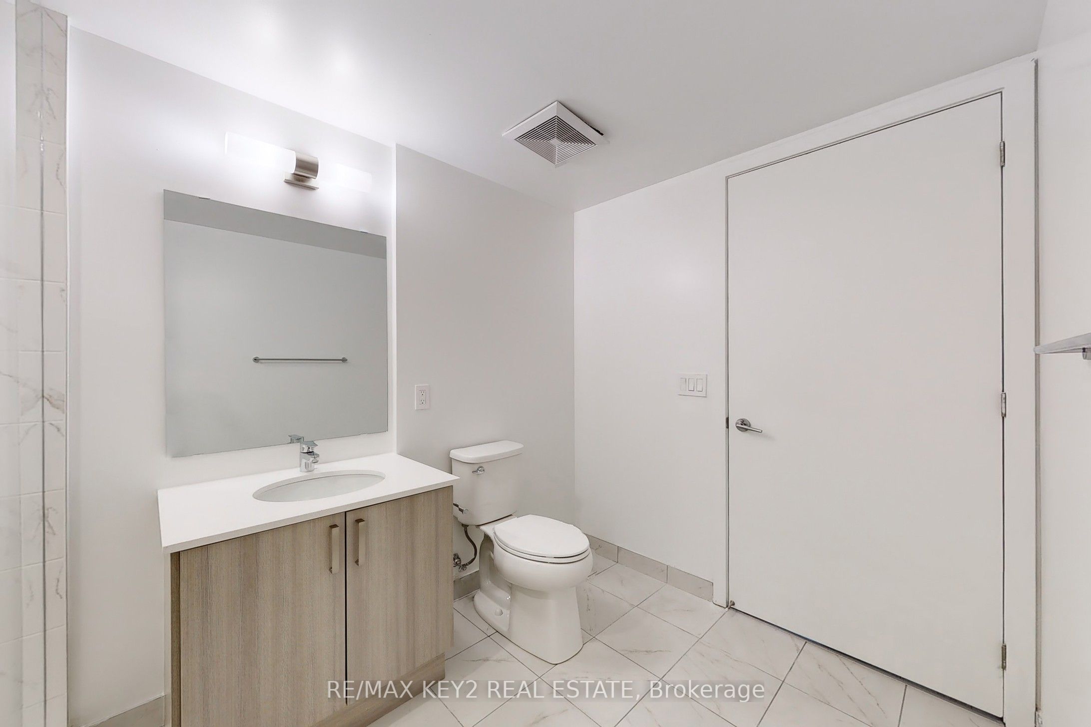 #302 - 556 Marlee Avenue Property Photo 15