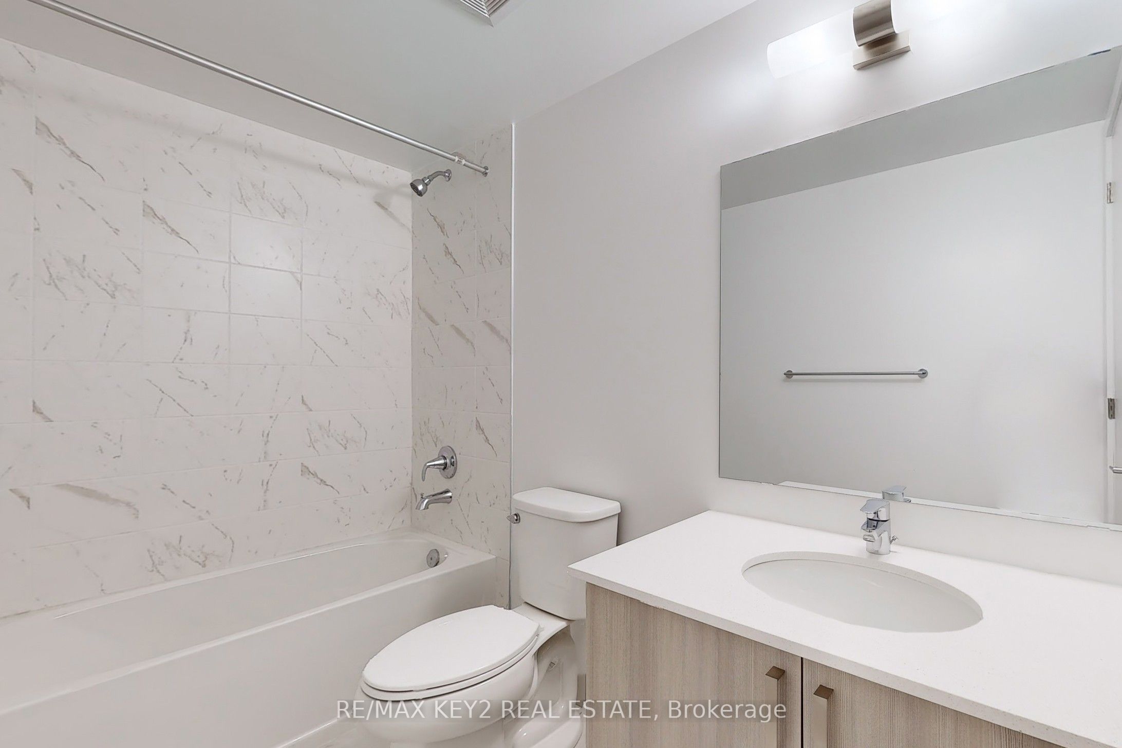 #302 - 556 Marlee Avenue Property Photo 21