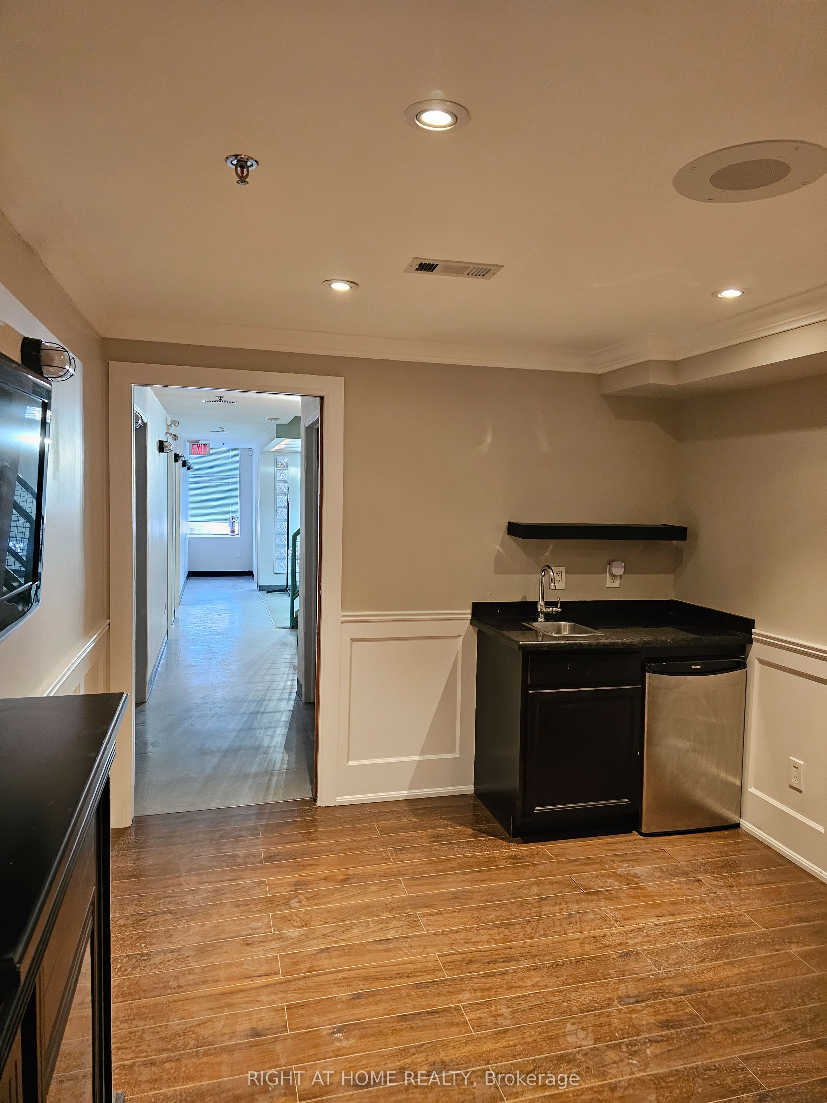 #15 - 26 Mcewan Drive Property Photo 6