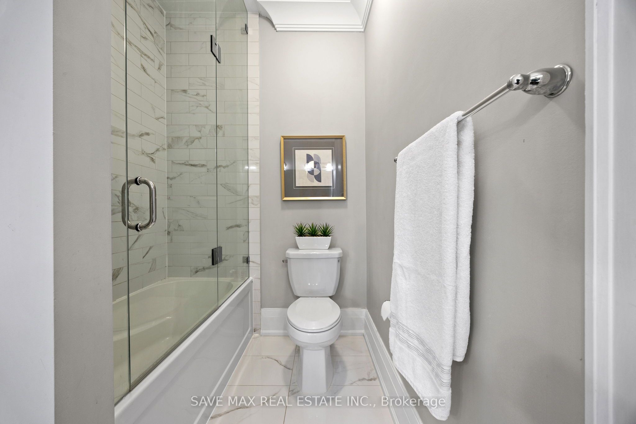 2 Hamilton Court Property Photo 22
