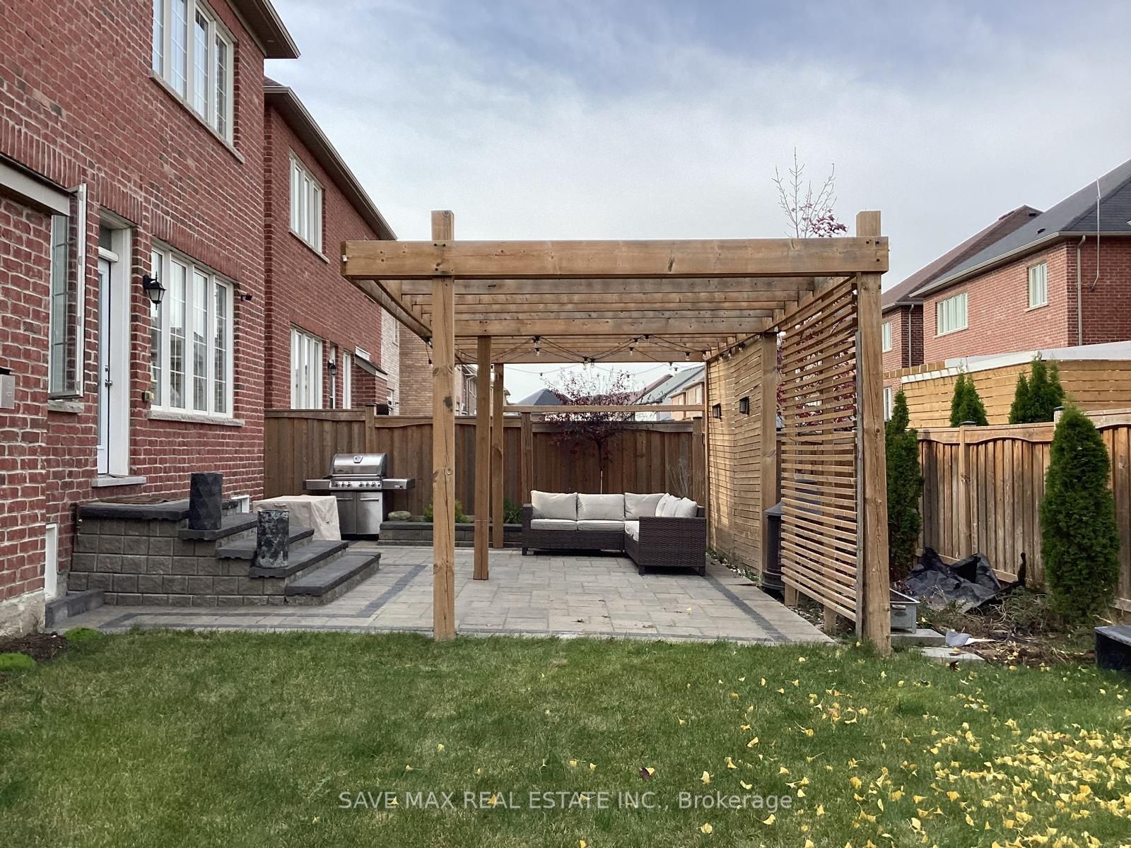 2 Hamilton Court Property Photo 31