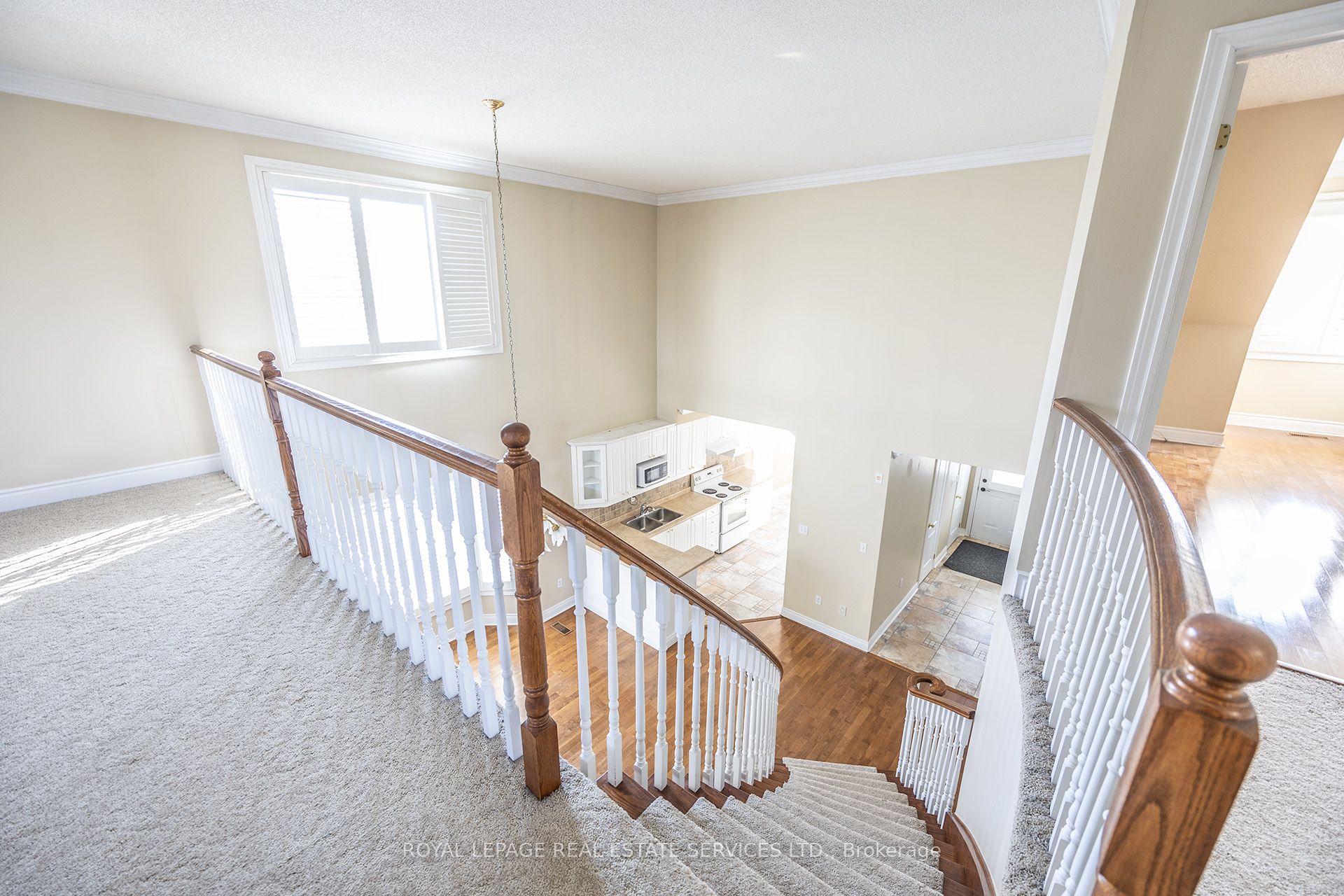 #1 - 5427 Lakeshore Road Property Photo 17