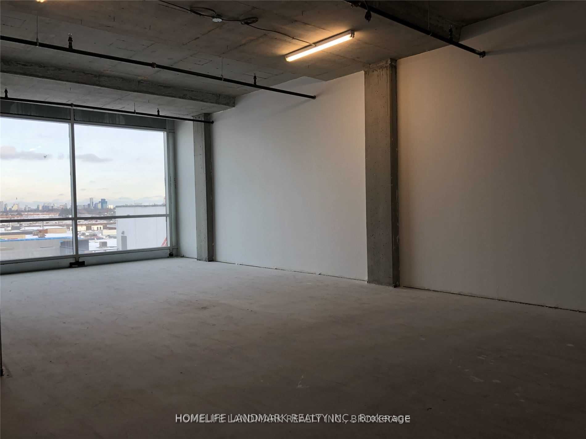 #410 - 1275 Finch Avenue Property Photo 5