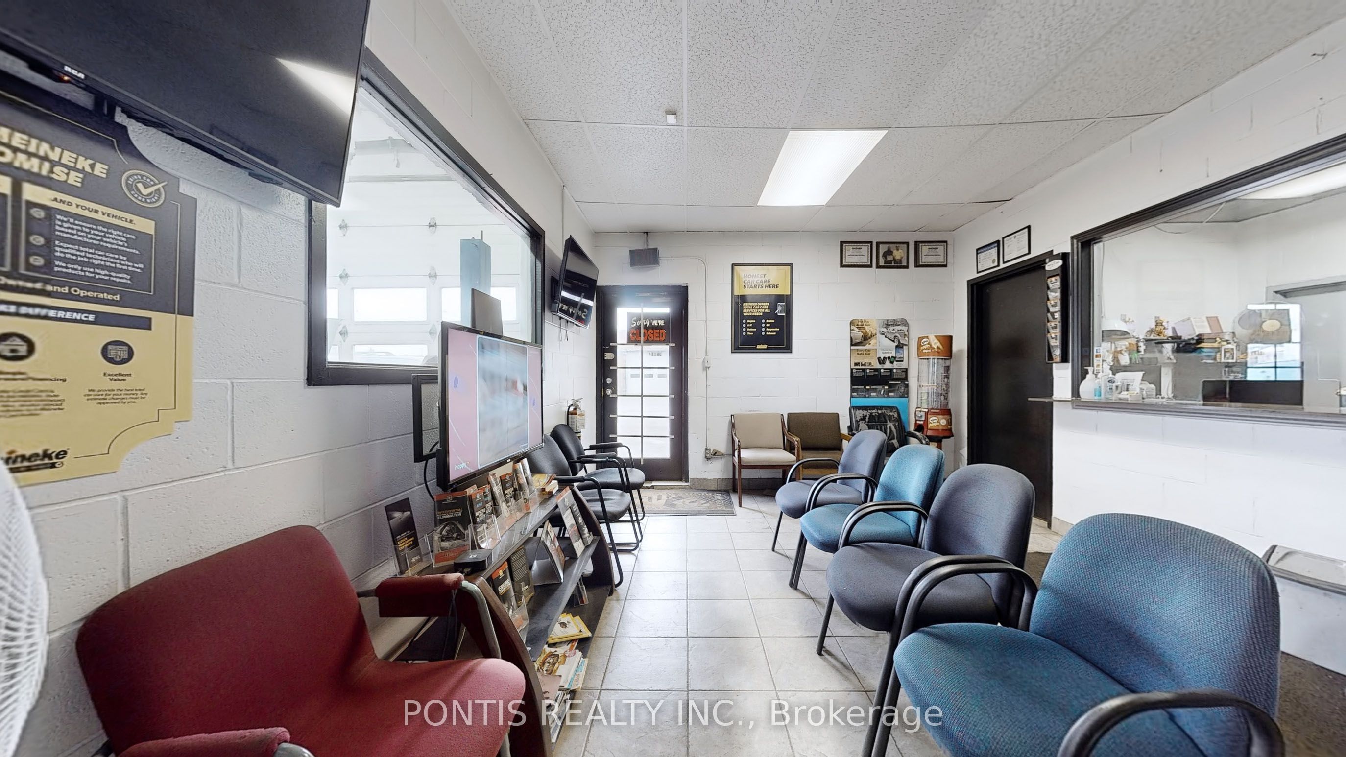 #unit-2 - 6588 Finch Avenue Property Photo 12