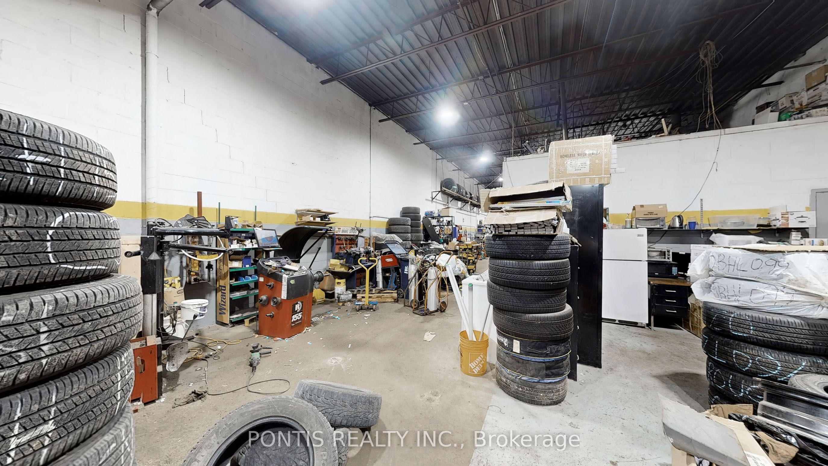 #unit-2 - 6588 Finch Avenue Property Photo 24