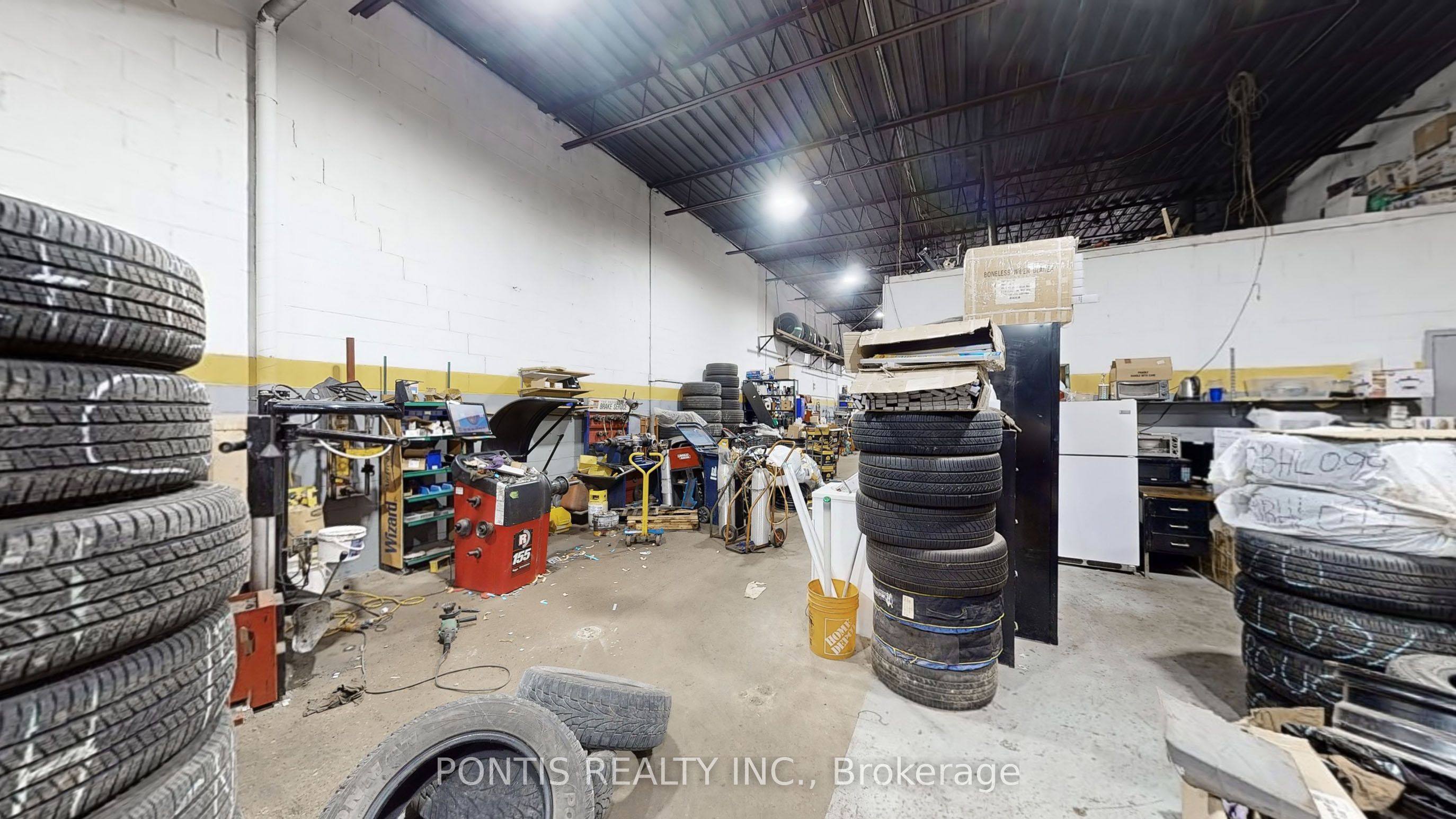 #unit-2 - 6588 Finch Avenue Property Photo 27