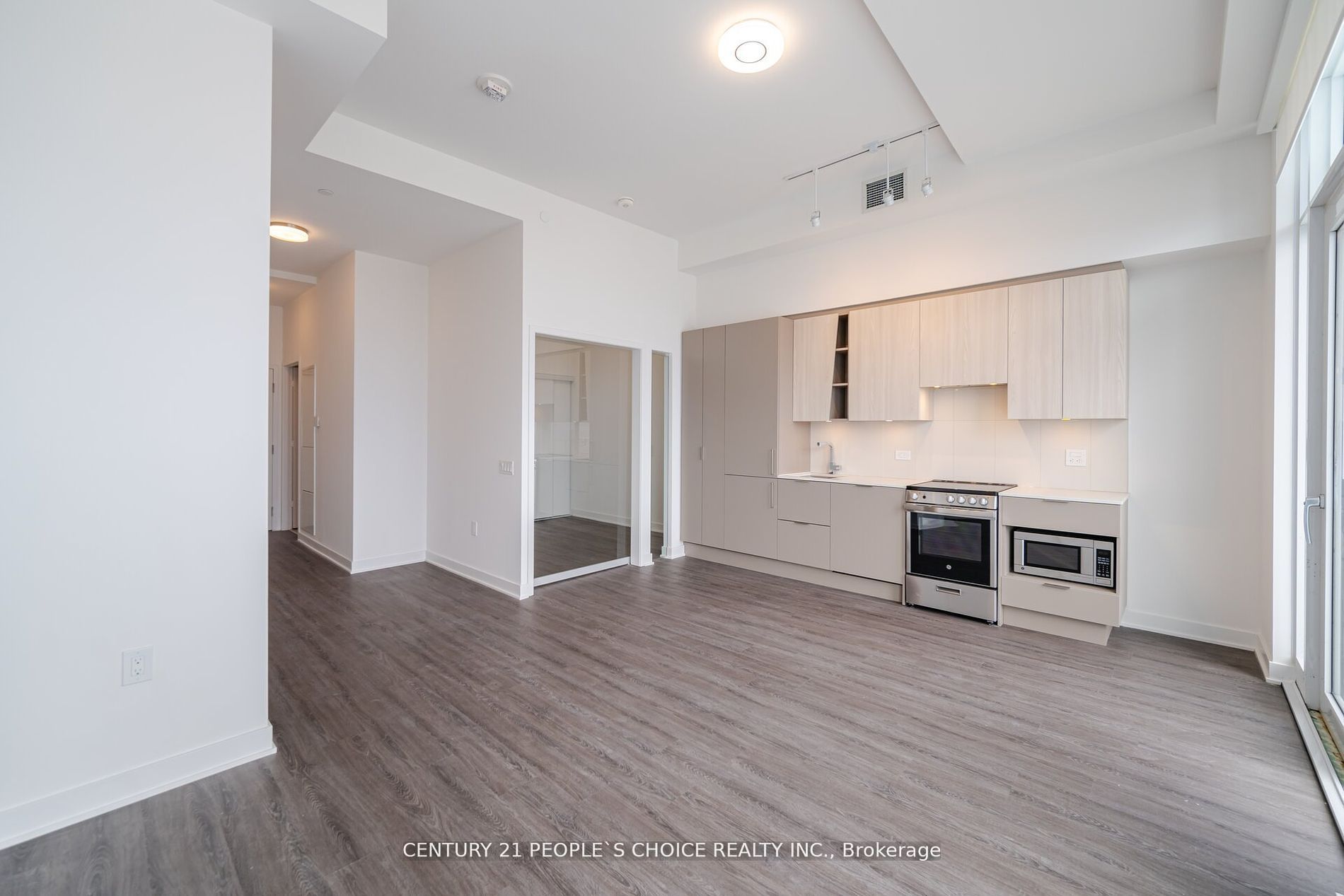 #6014 - 3900 Confederation Parkway Property Photo 14
