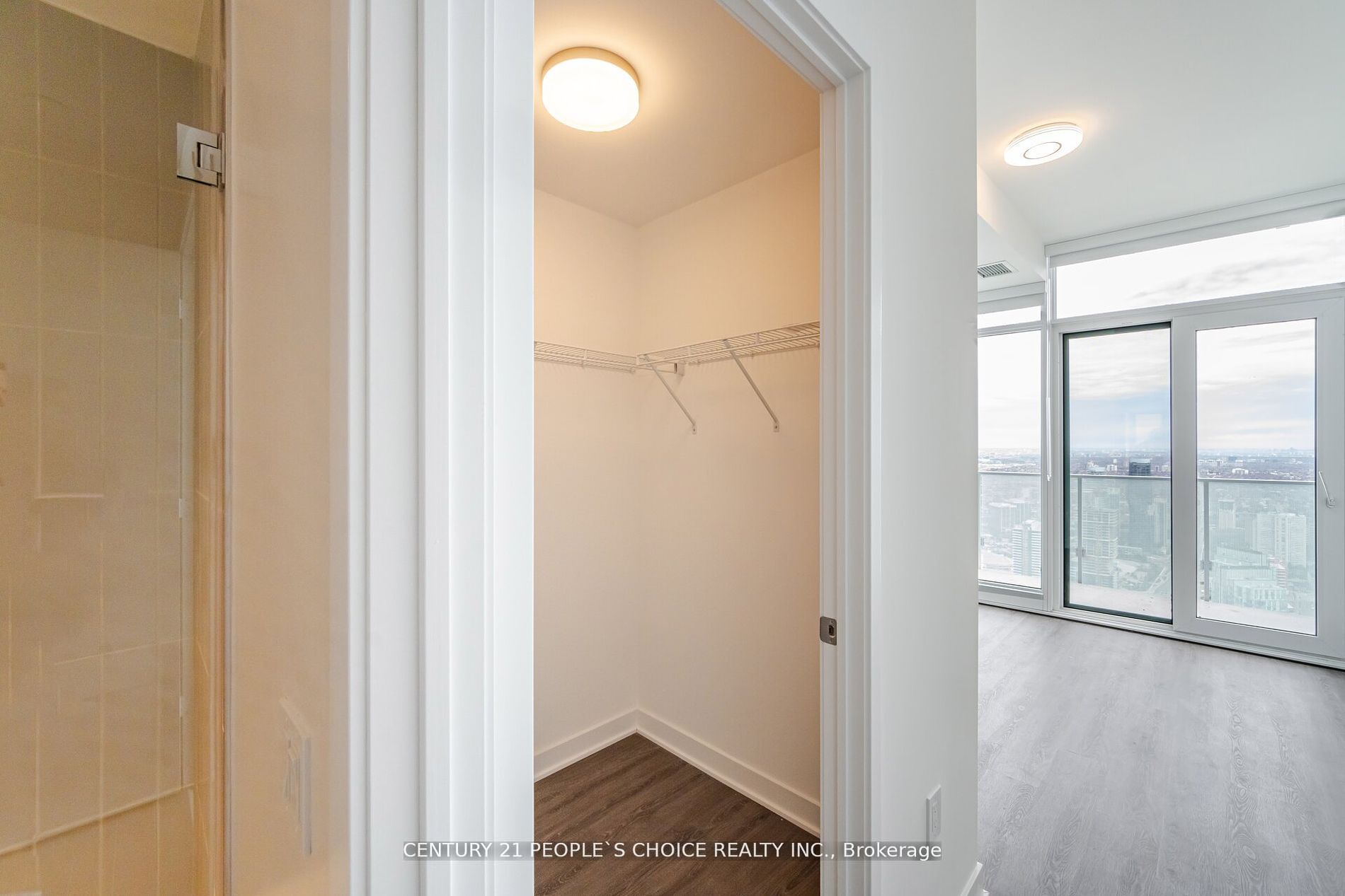 #6014 - 3900 Confederation Parkway Property Photo 32