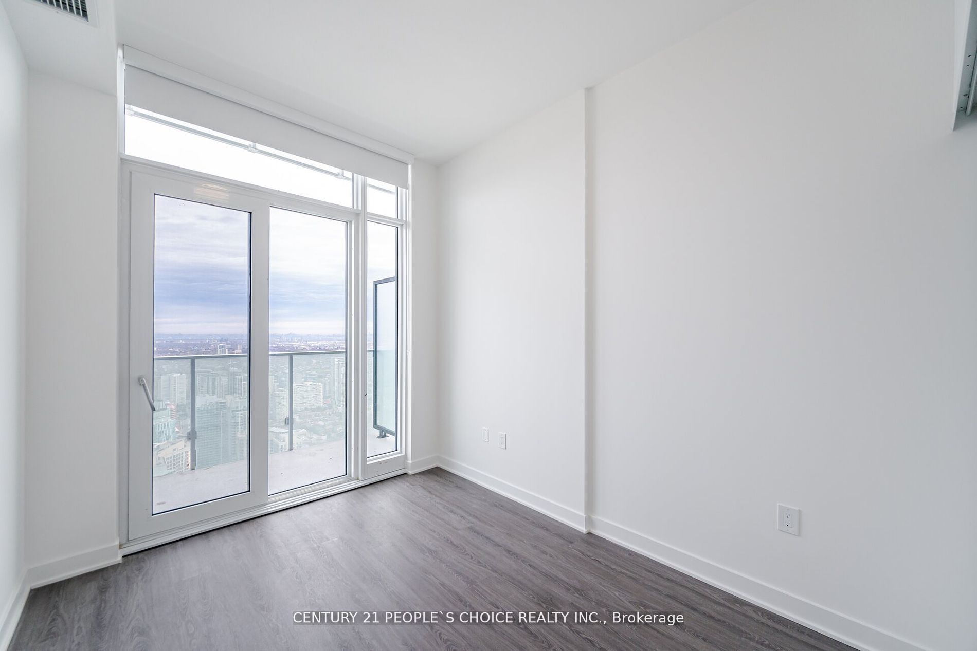 #6014 - 3900 Confederation Parkway Property Photo 33