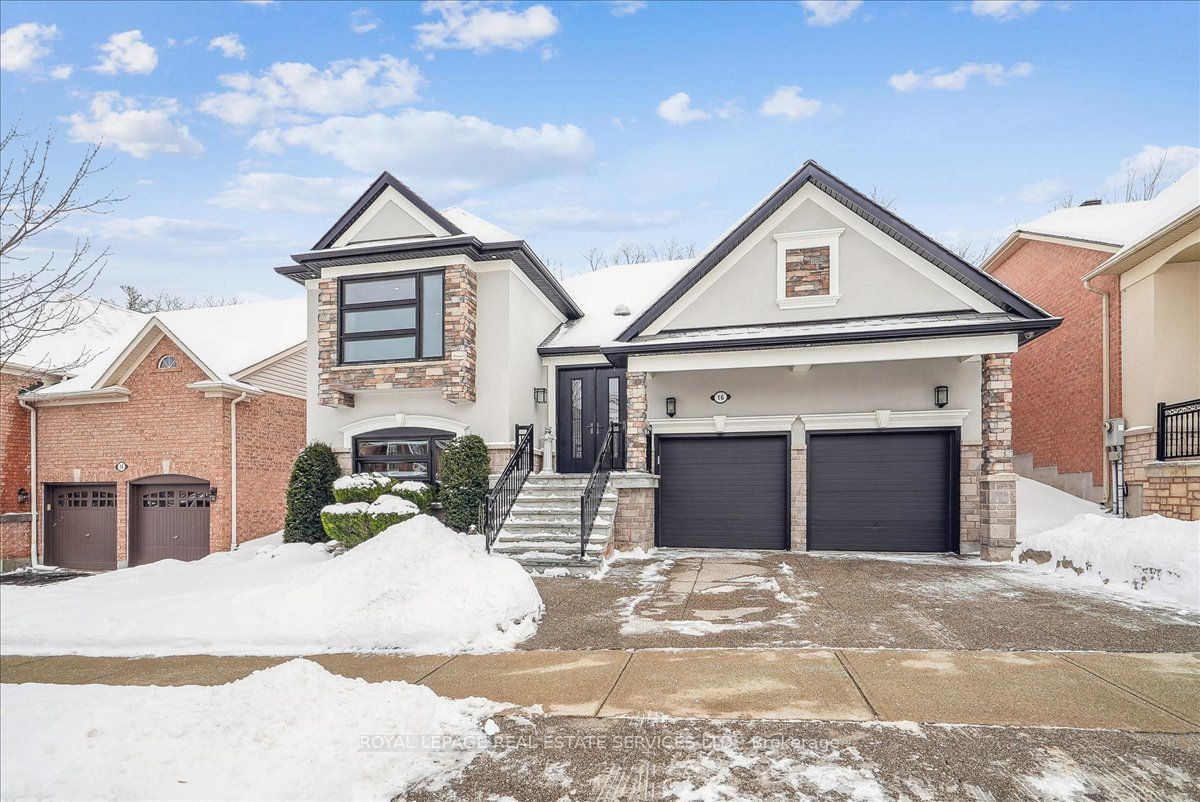 16 Arborglen Drive Property Photo 3