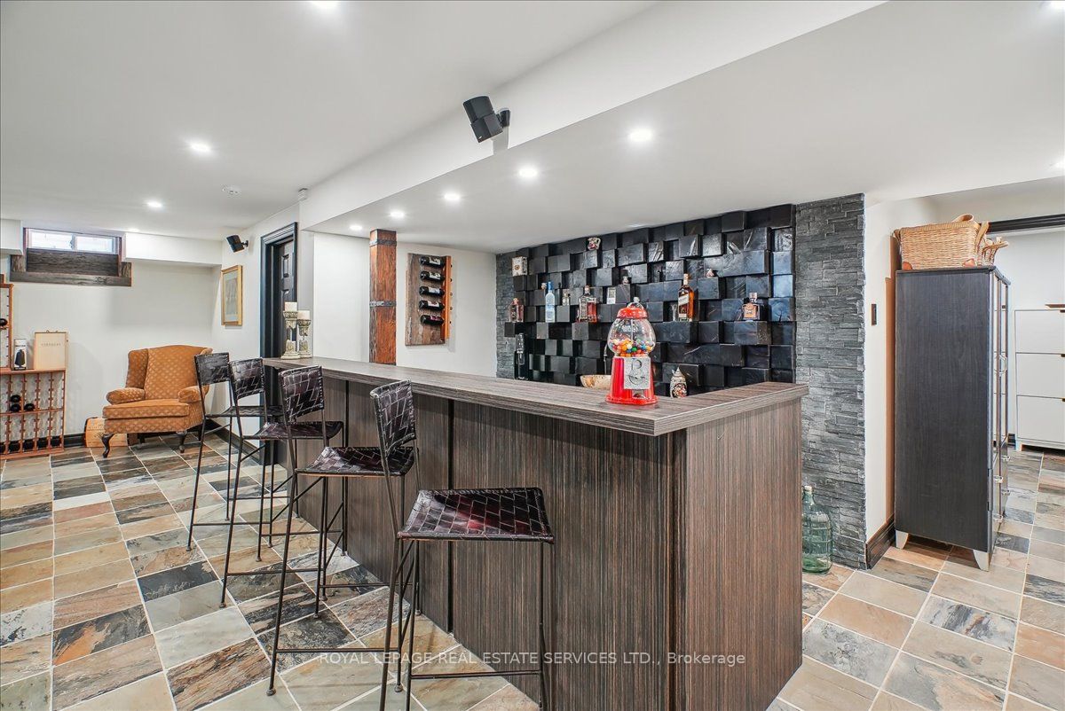 16 Arborglen Drive Property Photo 25