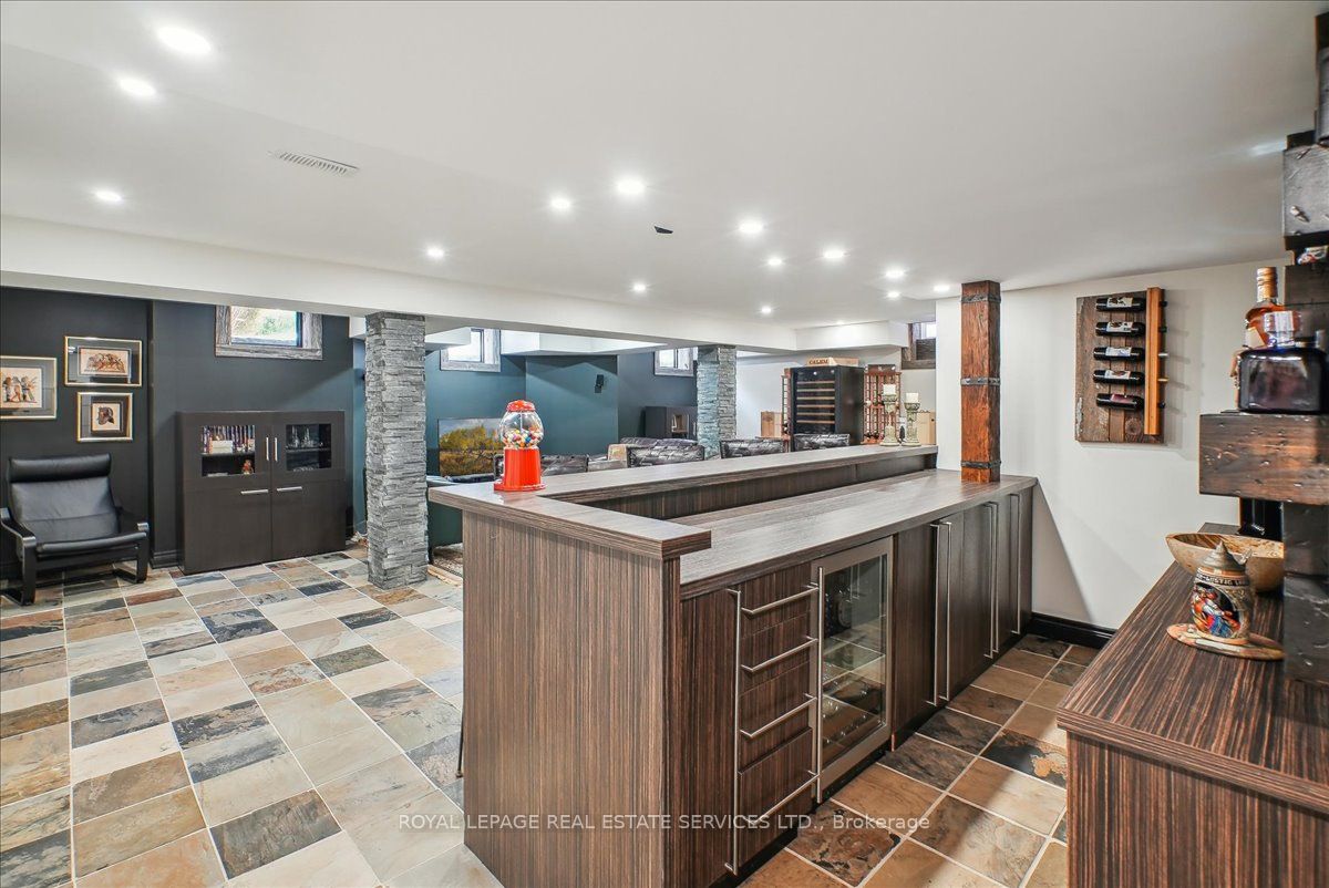 16 Arborglen Drive Property Photo 26