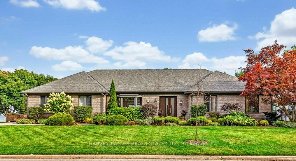 90 Oaklands Park Court Property Photo 1