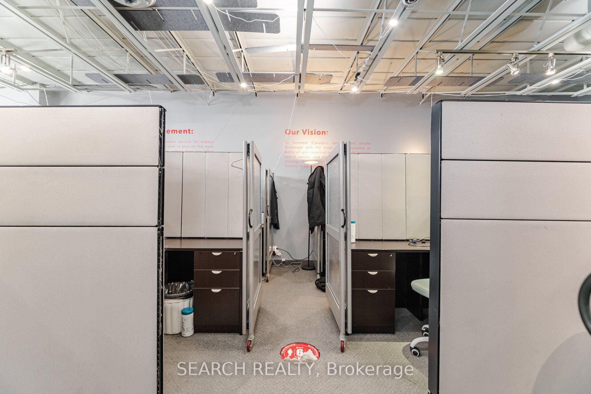#100 - 50 Village Centre Place Property Photo 11