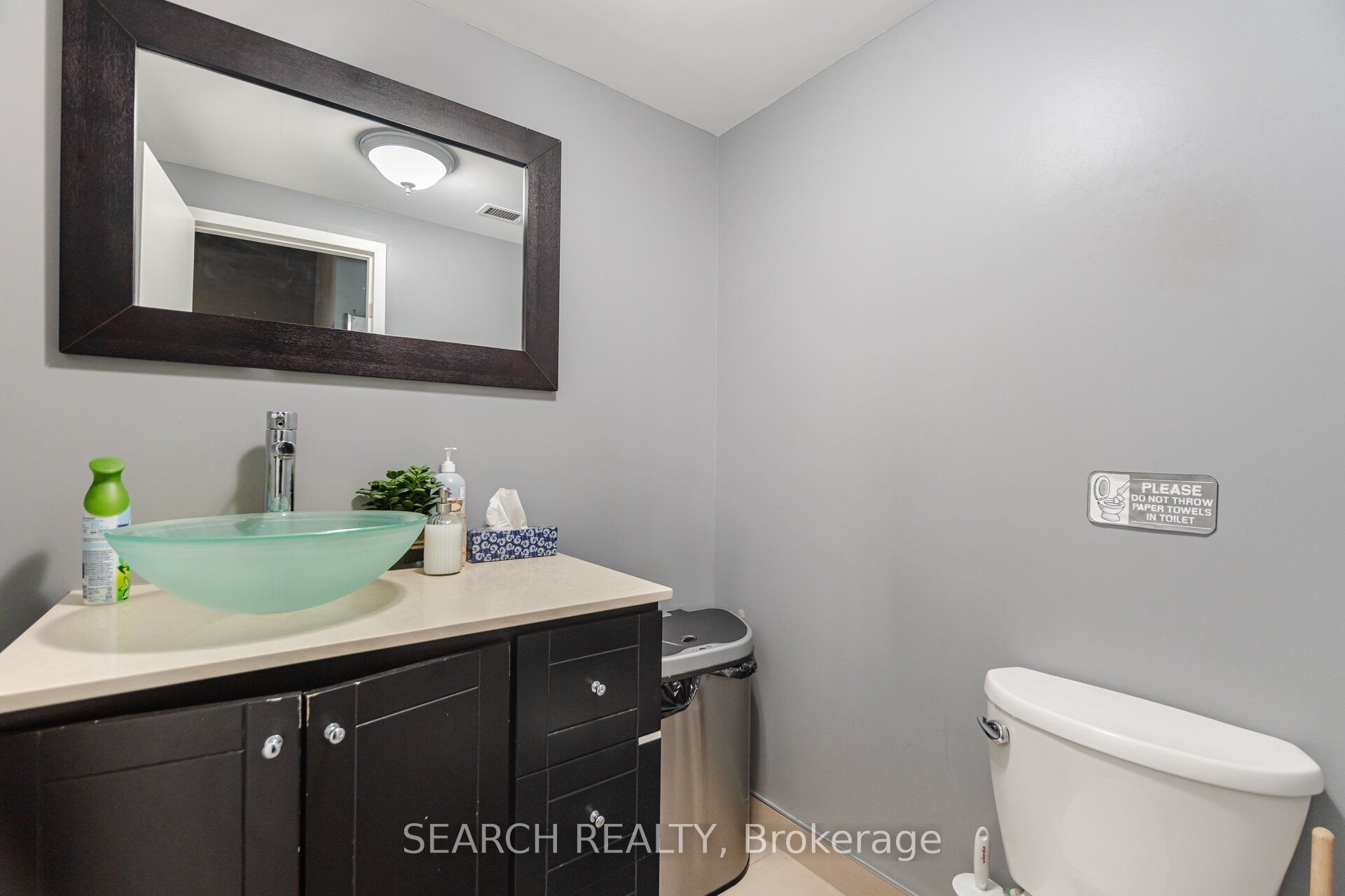 #100 - 50 Village Centre Place Property Photo 19