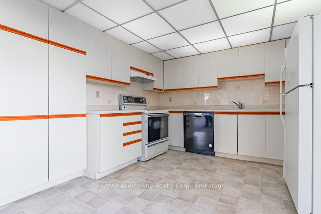 #1209 - 5080 Pinedale Avenue Property Photo 21