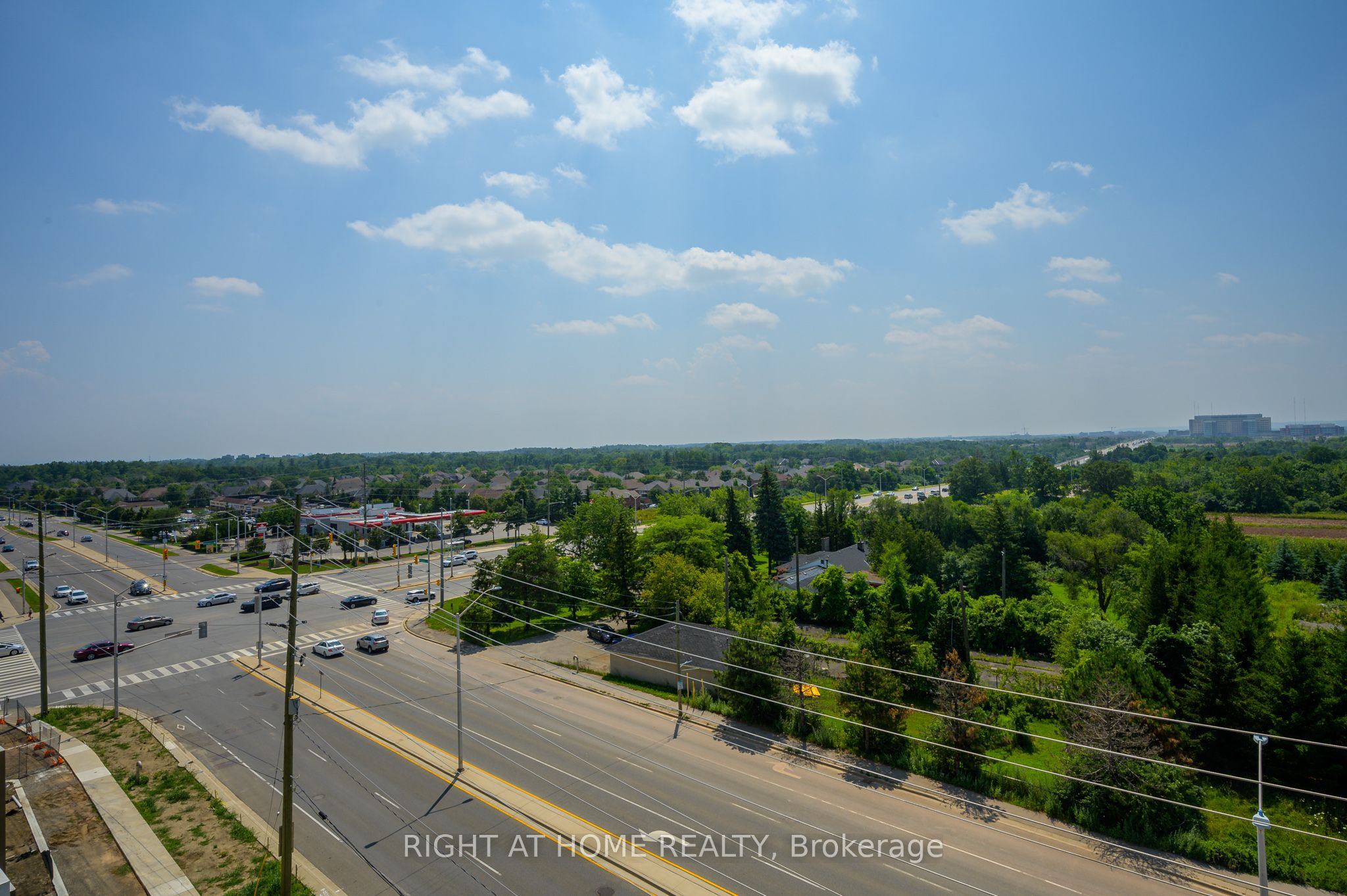#605 - 509 Dundas Street Property Photo 28