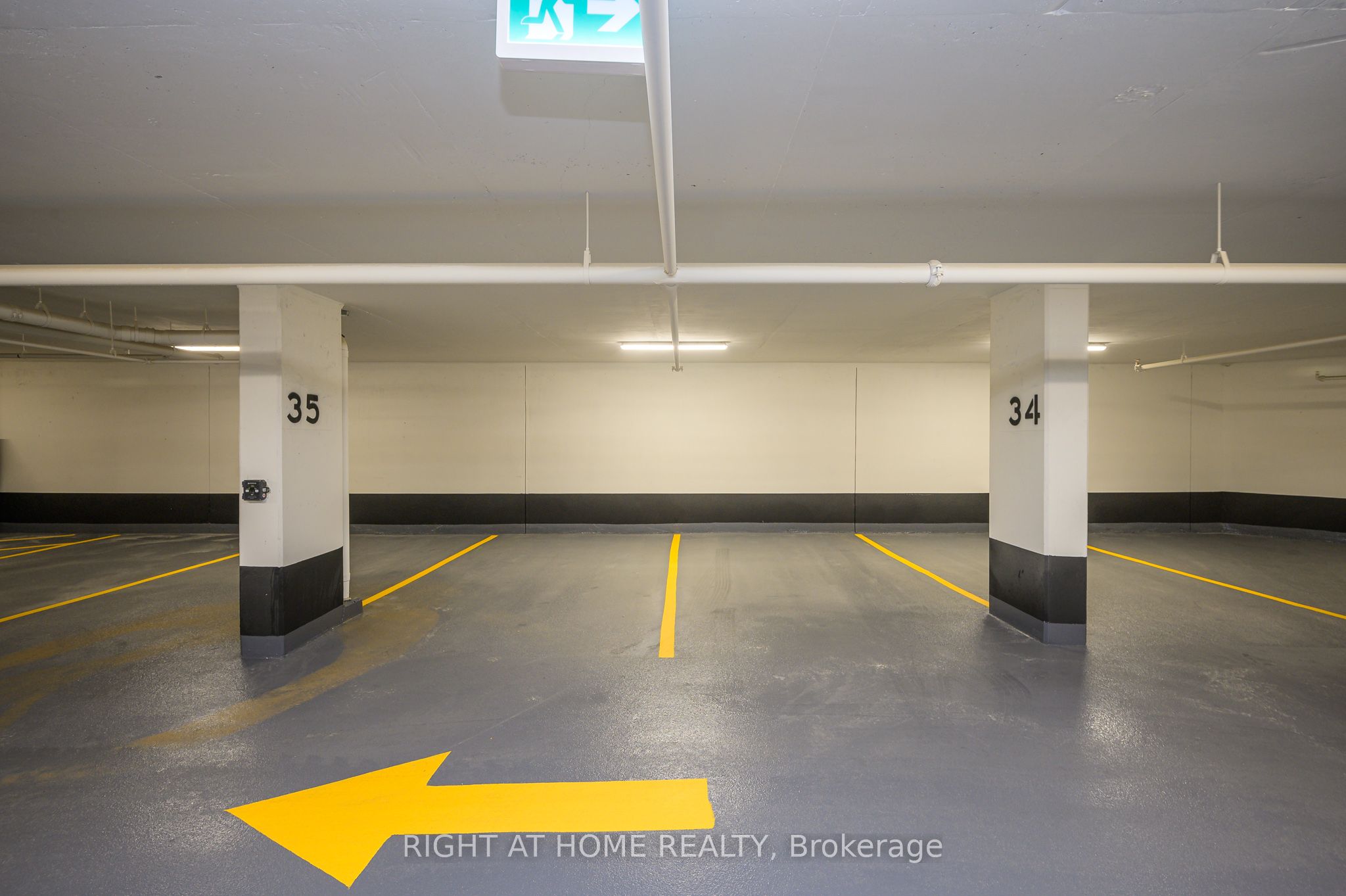 #605 - 509 Dundas Street Property Photo 32