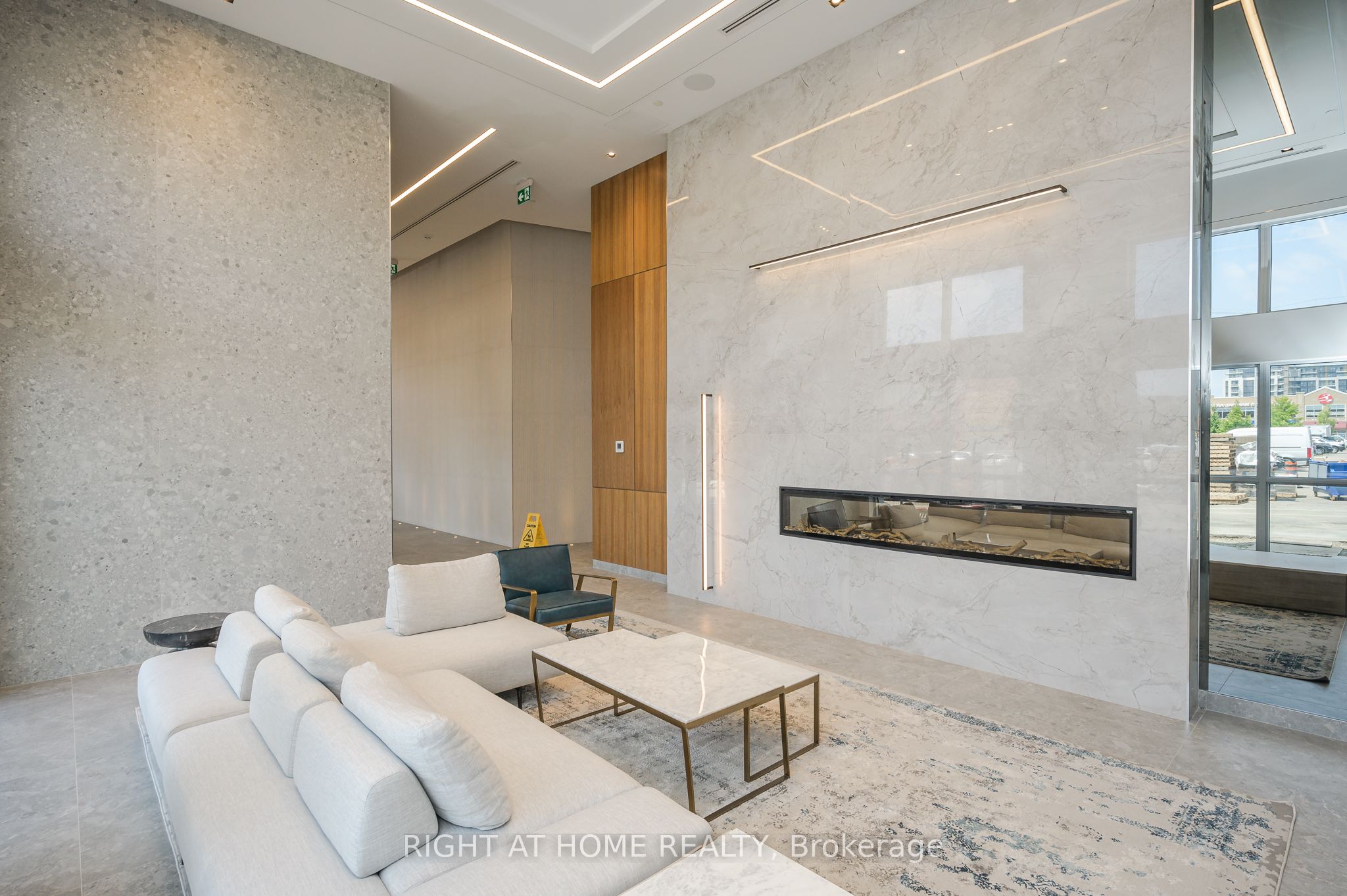 #605 - 509 Dundas Street Property Photo 36