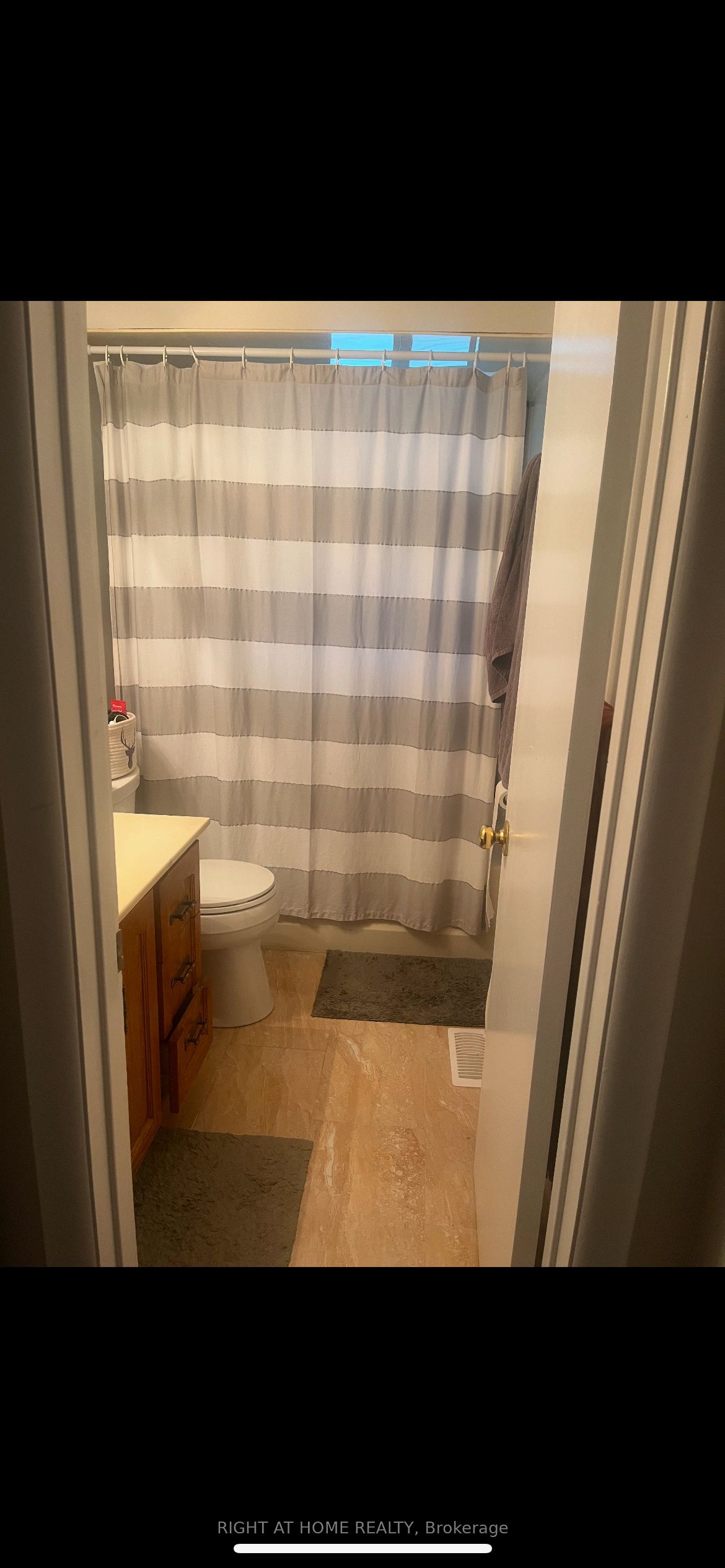253 Strathcona Drive Property Photo 4