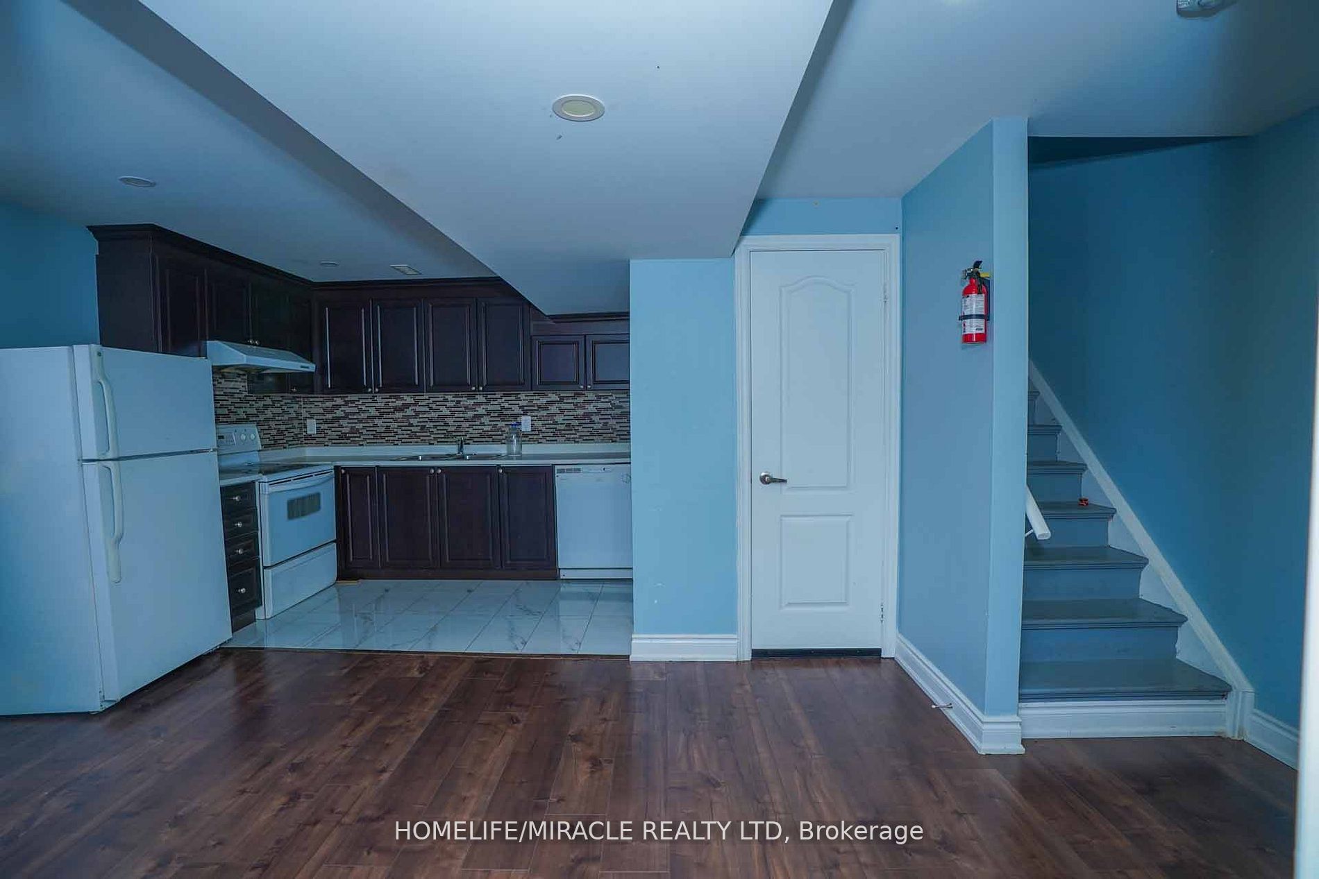 ##lower - 22 Courtsfield Crescent Property Photo 12