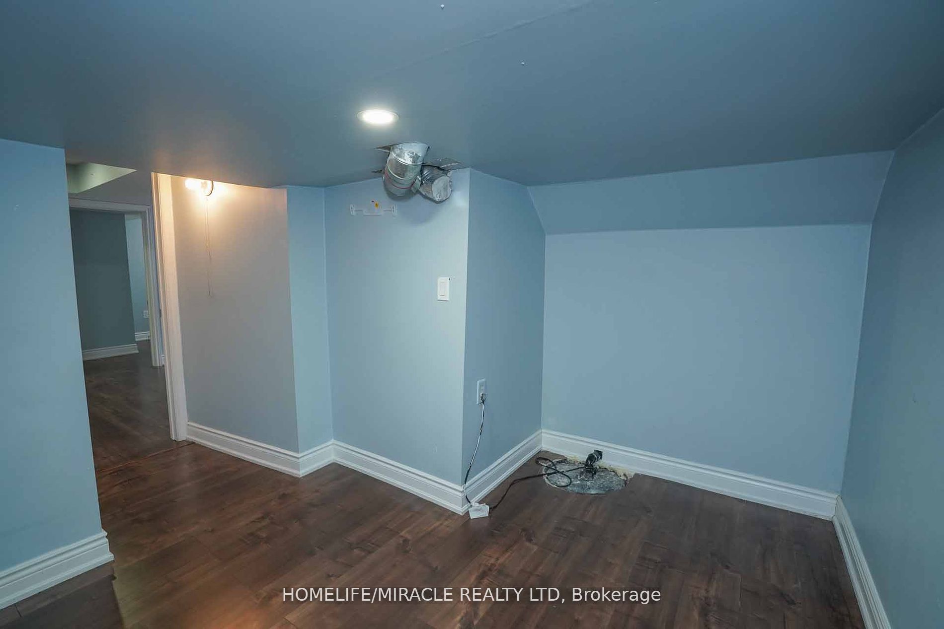 ##lower - 22 Courtsfield Crescent Property Photo 14