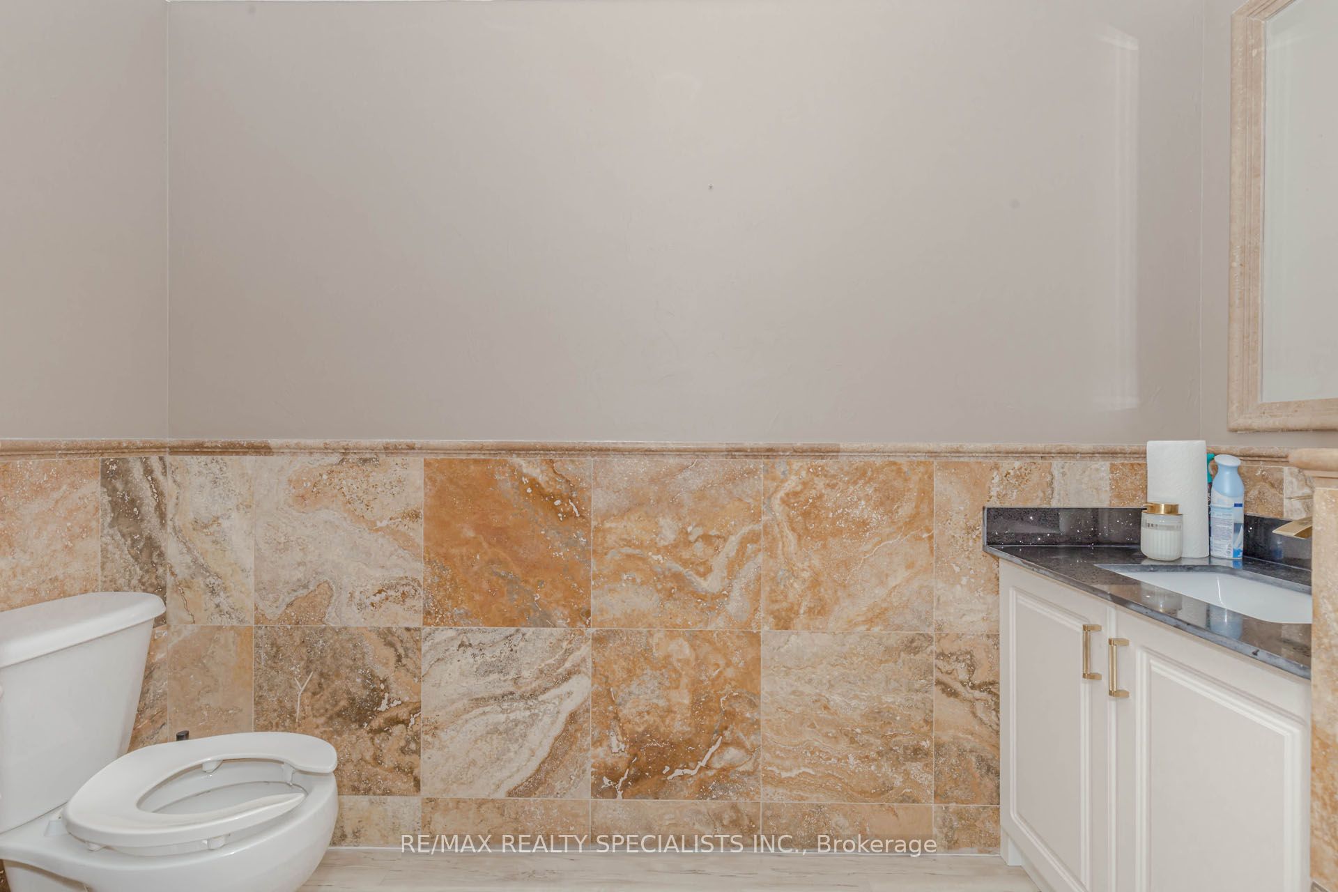 633 Holly Avenue Property Photo 37