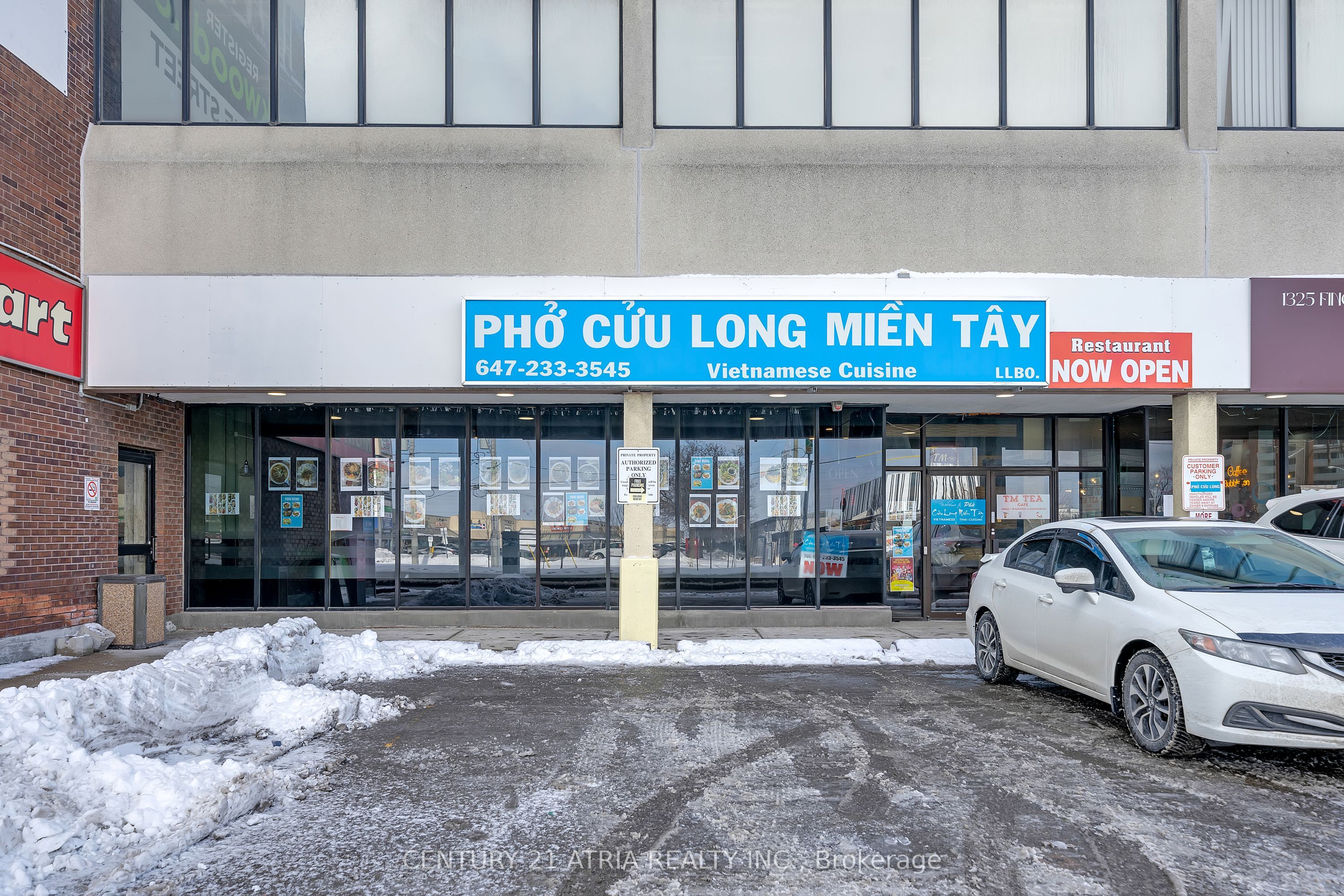 1325 Finch Avenue Property Photo 1