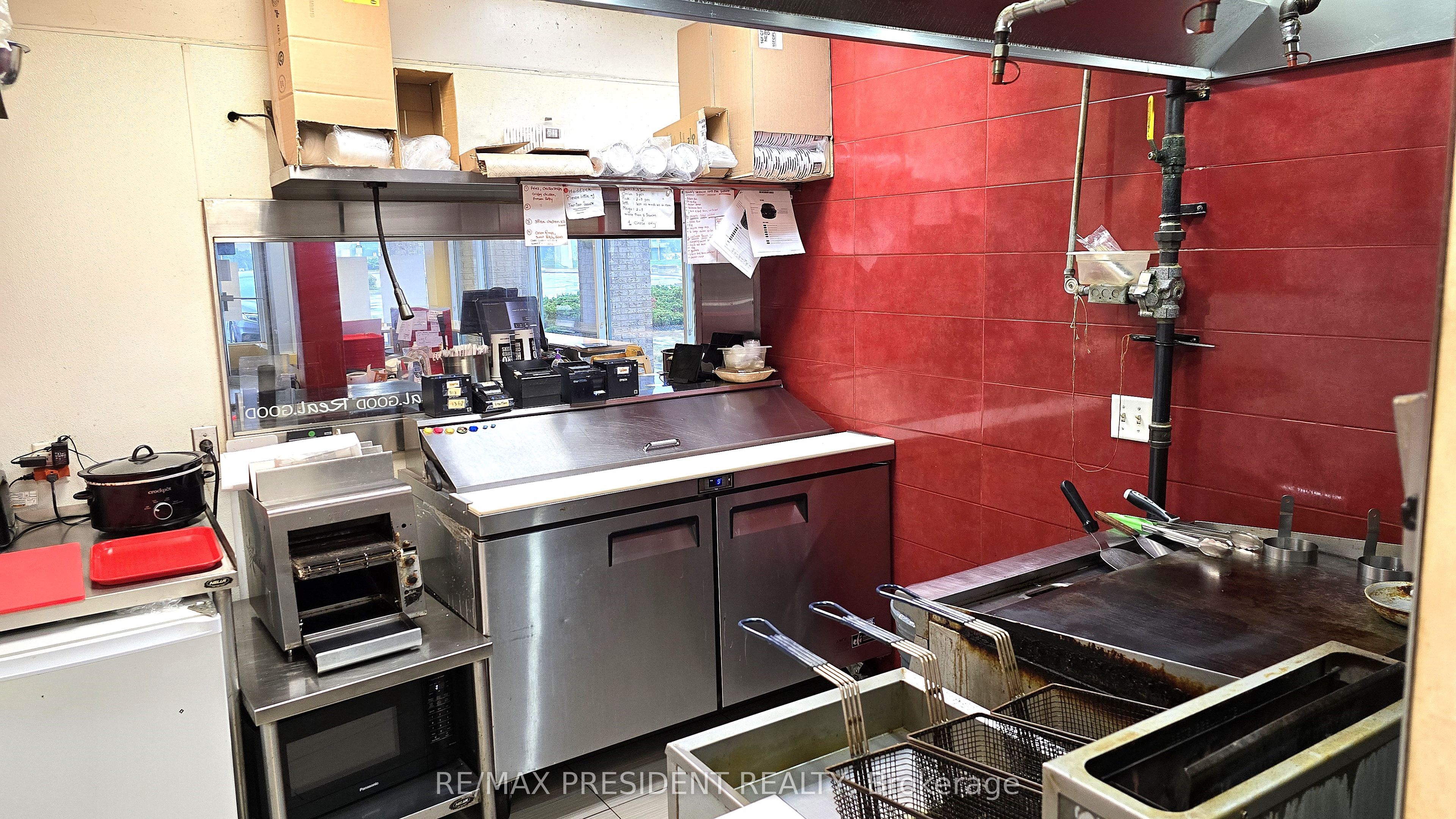2690 Erin Centre Boulevard Property Photo 12