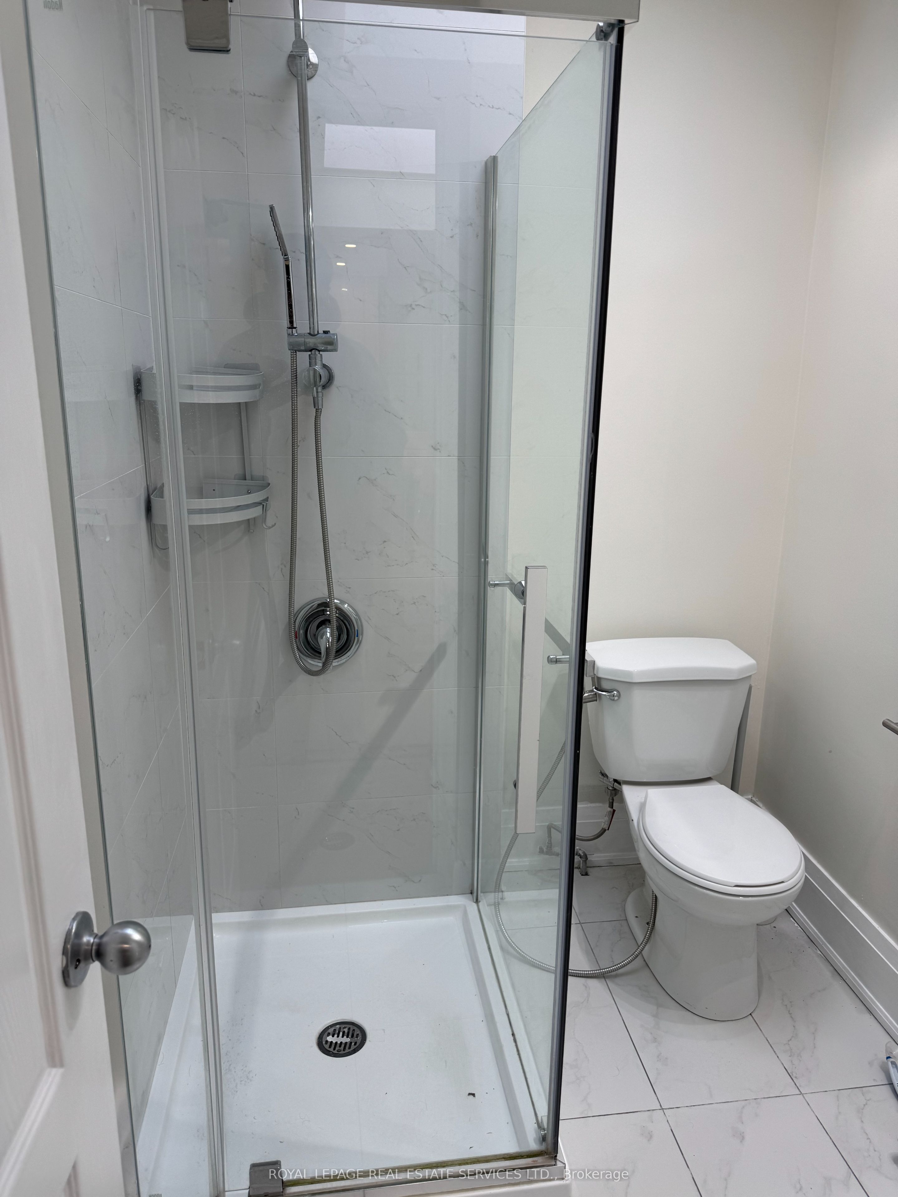 #apt #1 - 283 Lakeshore Road Property Photo 5