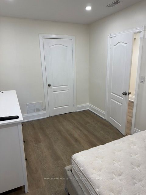 #apt #1 - 283 Lakeshore Road Property Photo 8