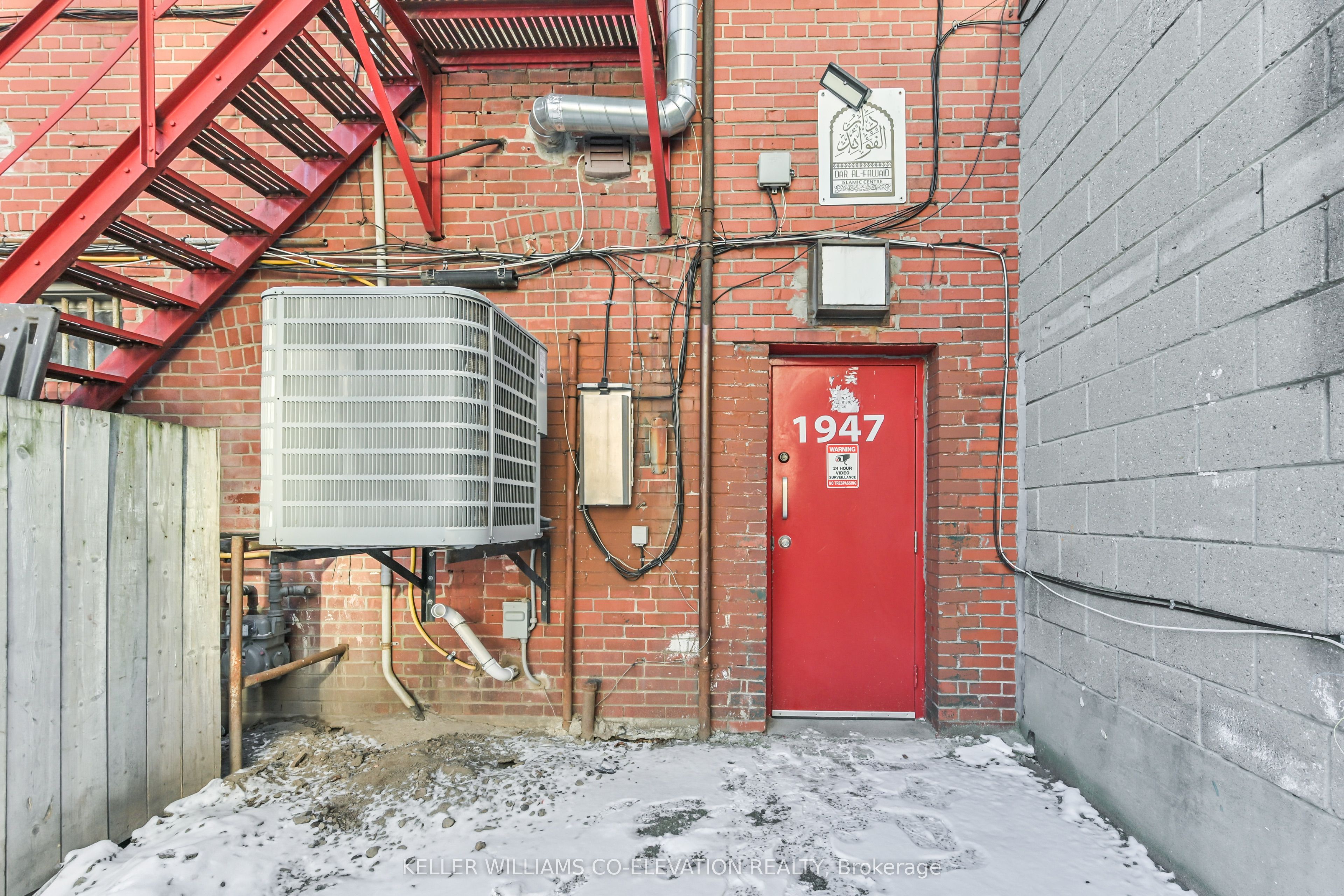 #main - 1947 Weston Road Property Photo 17