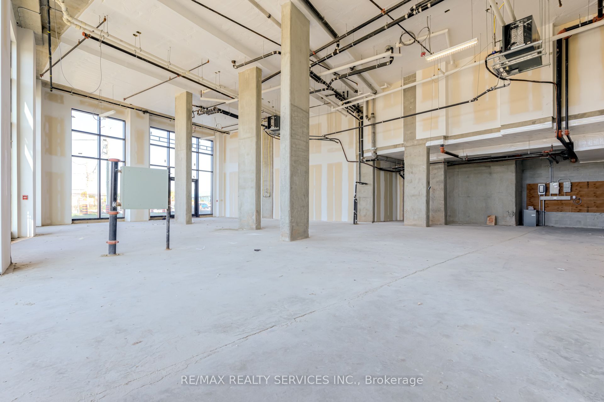 #1 - 5230 Dundas Street Property Photo 20