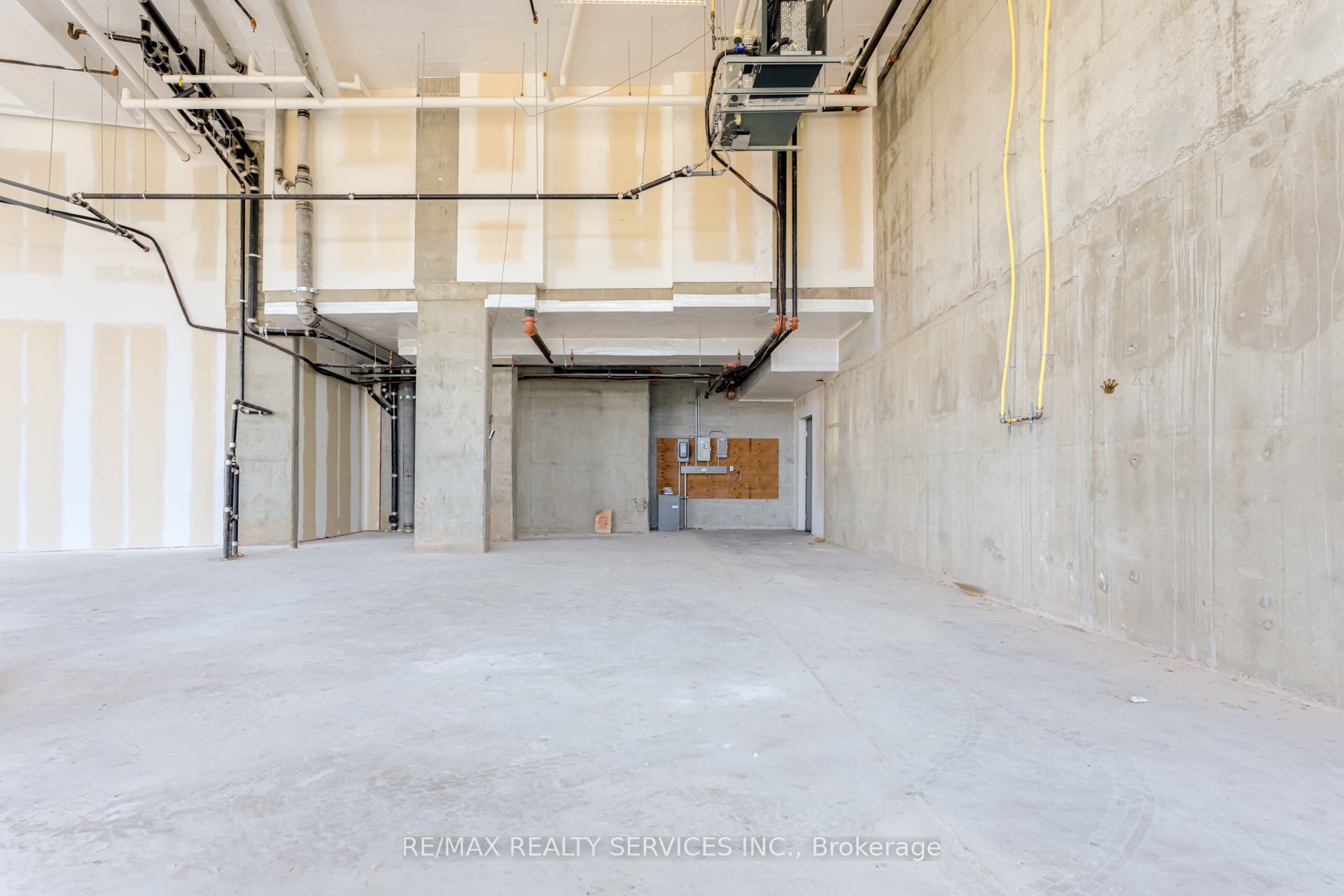 #1 - 5230 Dundas Street Property Photo 21