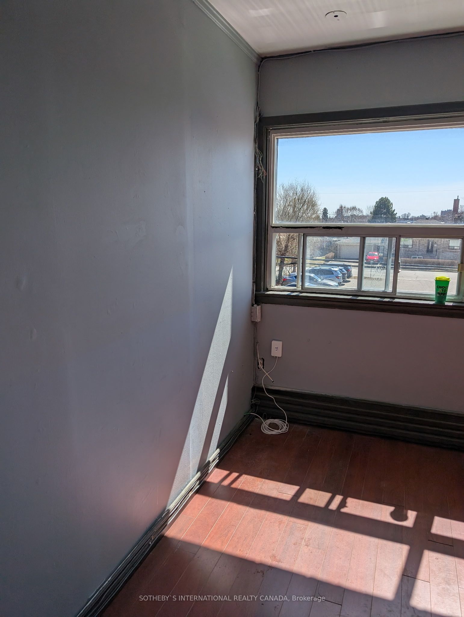#11 - 783 Lawrence Avenue Property Photo 7